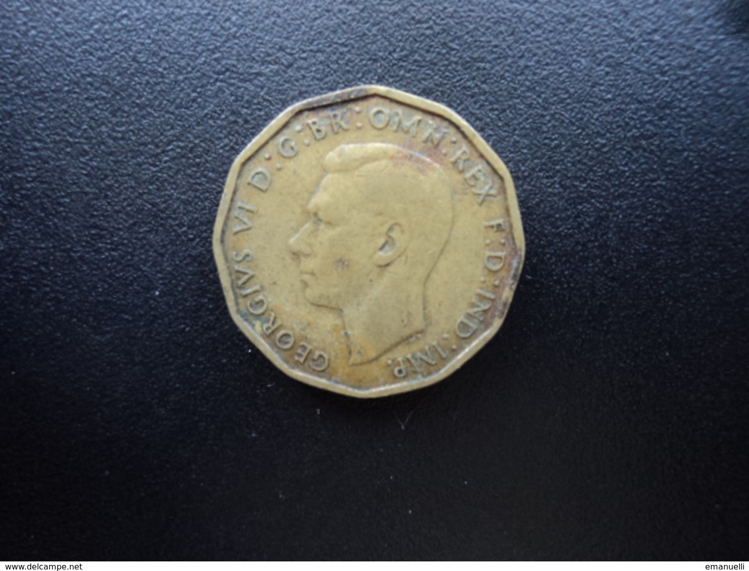 ROYAUME UNI : 3 PENCE  1945   KM 849    TTB - F. 3 Pence