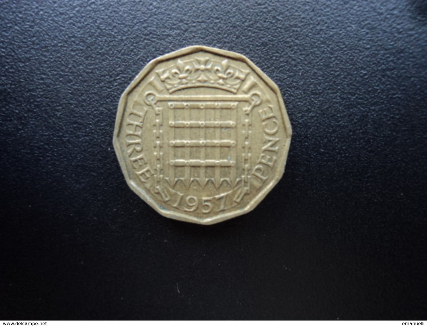 ROYAUME UNI : 3 PENCE  1957   KM 900    TTB - F. 3 Pence