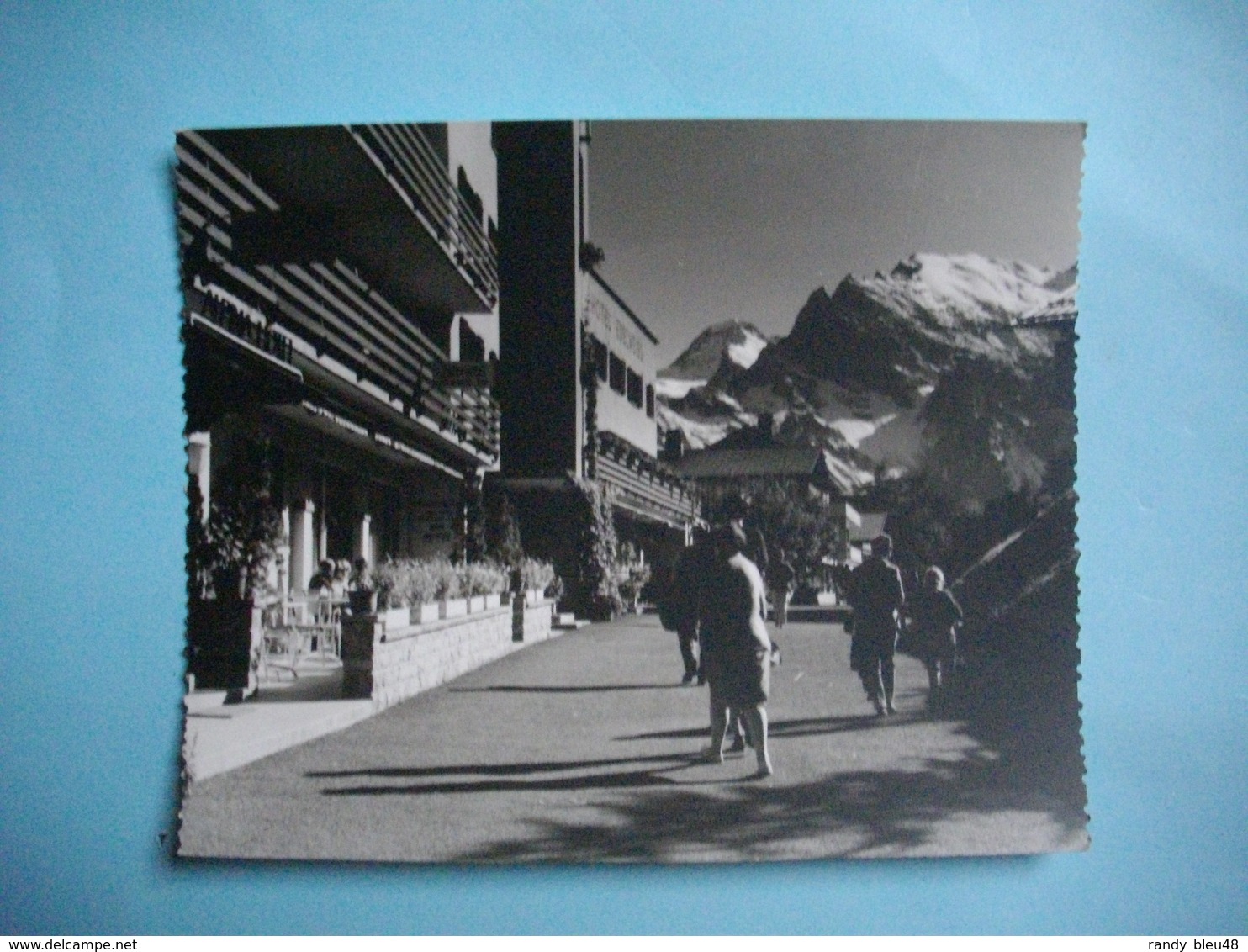 PHOTOGRAPHIE GRAND FORMAT - MURREN -  Le Centre  -  1967 -  12,5  X 15,4  Cms - Canton Berne -  SUISSE - Lieux