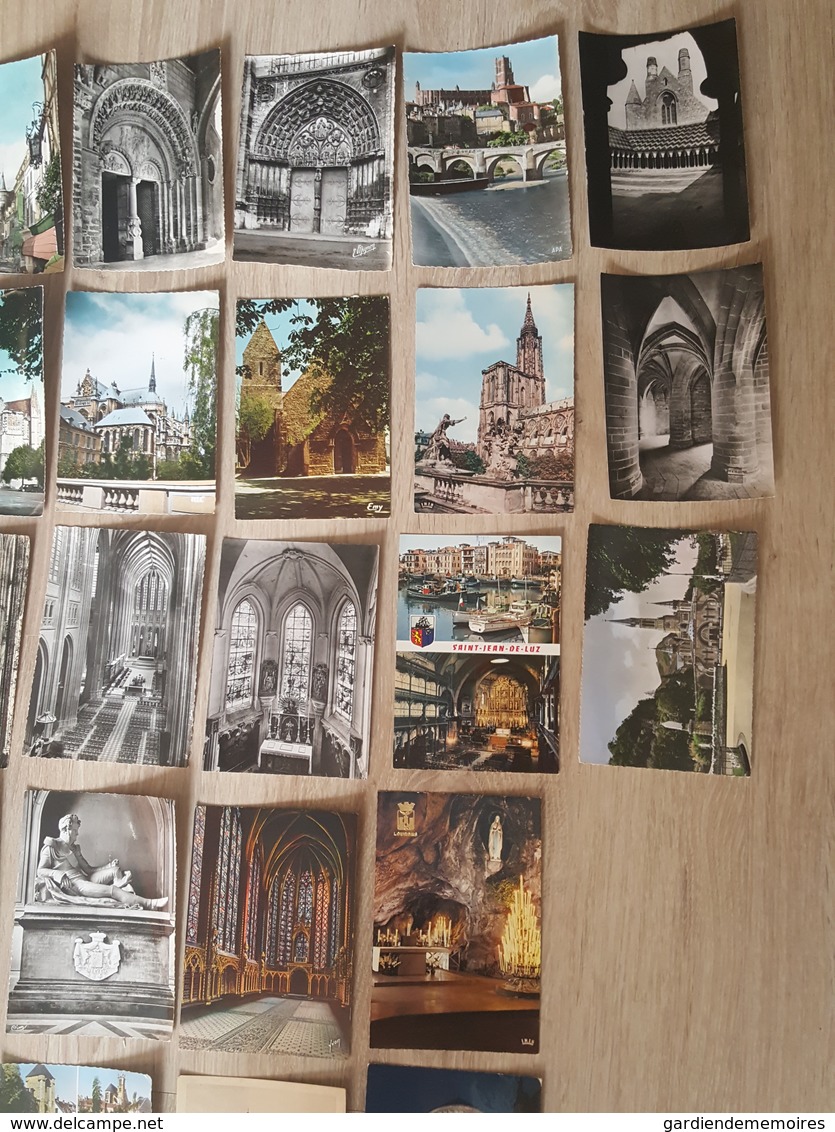Eglises, Cathédrales, Abbayes, Cloitres (Intérieur et Extérieur) - 193 Cartes Postales toutes photographiées + 1 Carnet