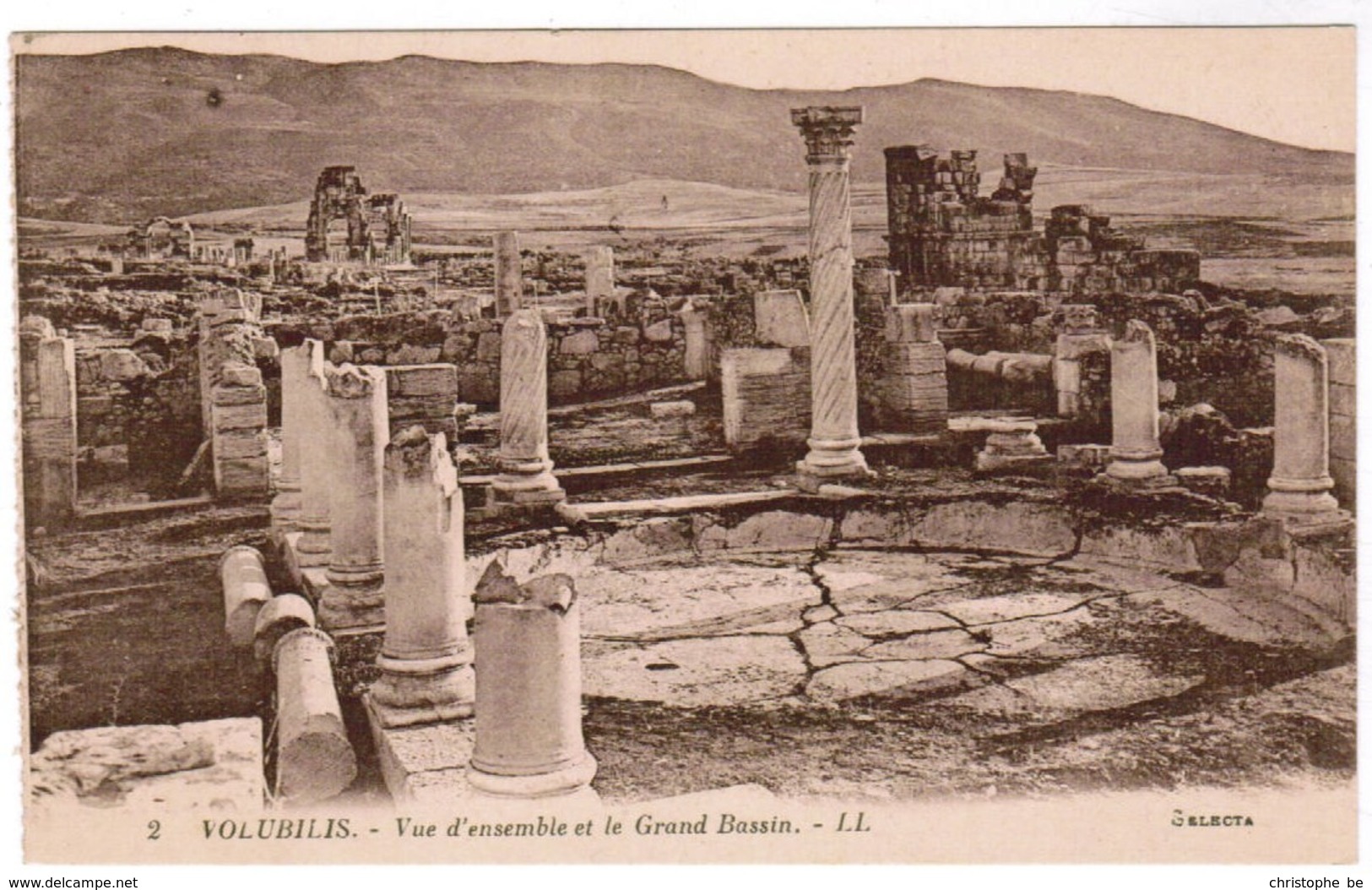 Maroc, Volubilis, Vue D'ensemble Et Le Grand Bassin (pk48747) - Autres & Non Classés