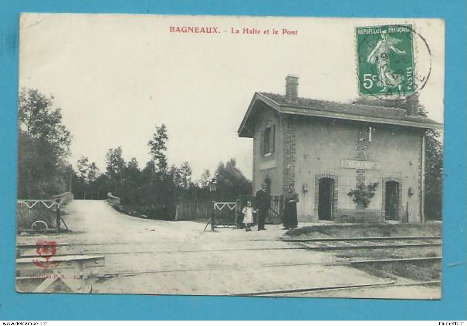 CPA Chemin De Fer La Gare - La Halte Et Le Pont BAGNEAUX 89 - Altri & Non Classificati