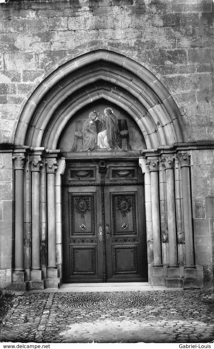 Abbaye D'Hauterive Entrée De L'église - Hauterive