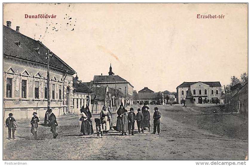 Hungary - DUNAFOLDVAR - Elizabeth Square. - Hungary