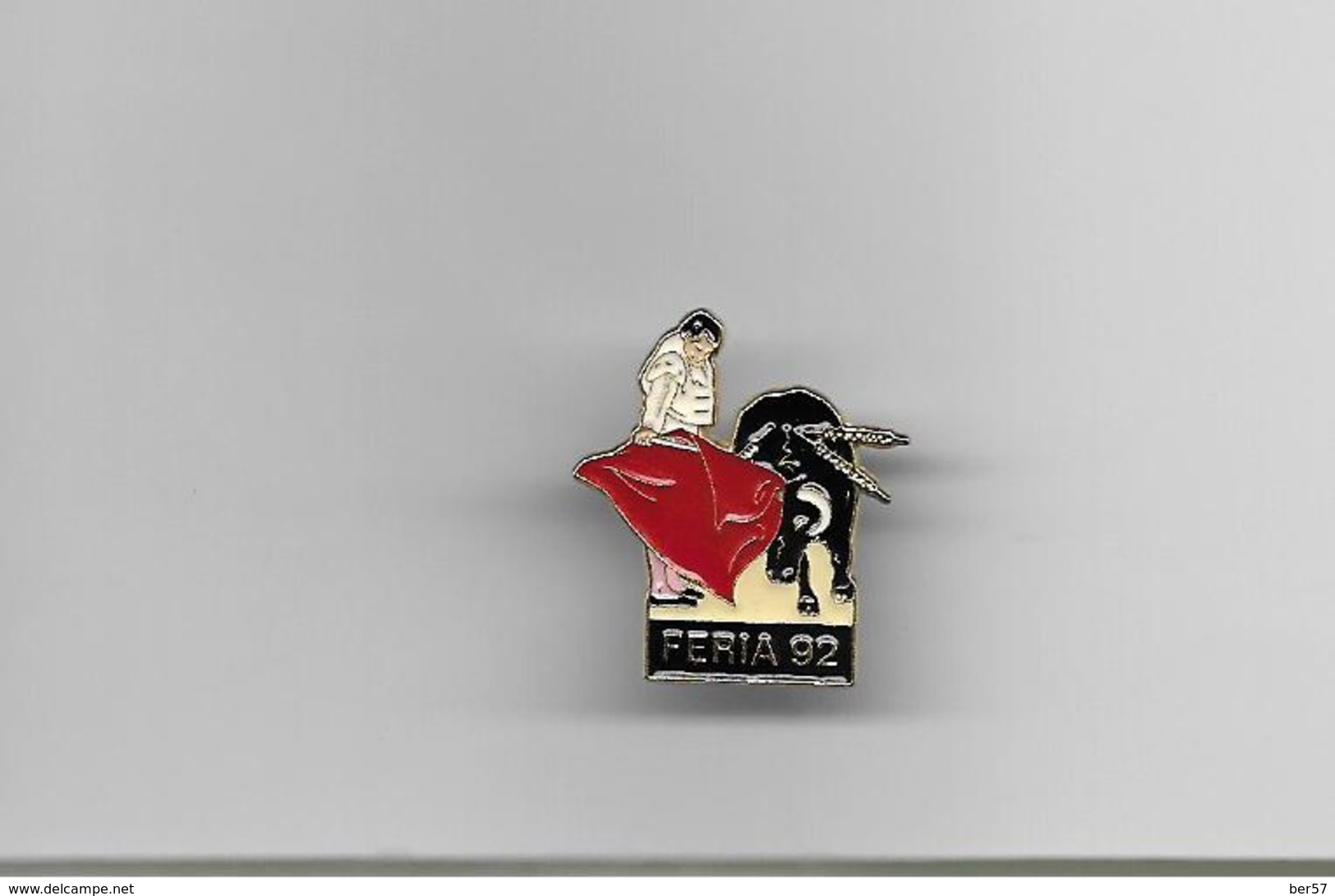 Pin's Métal Féria De Nîmes 1992 - Bullfight - Corrida