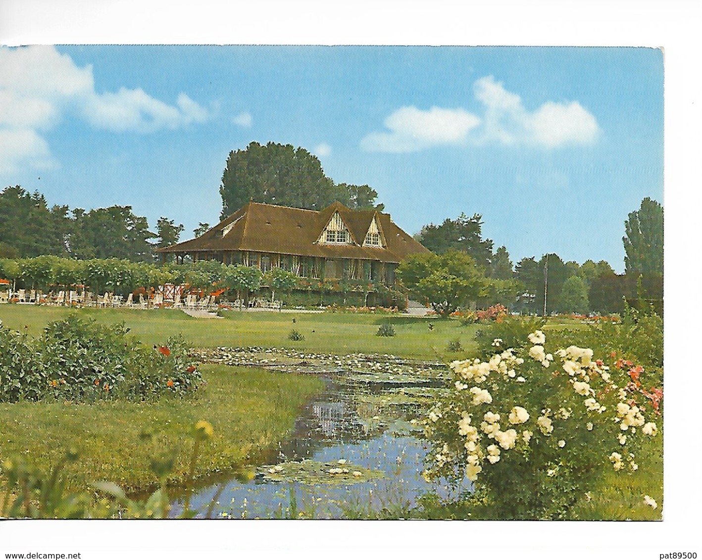 03 VICHY CLUB-HOUSE Du GOLF  / CPM  Voyagée 1974 / Bon Etat - Vichy