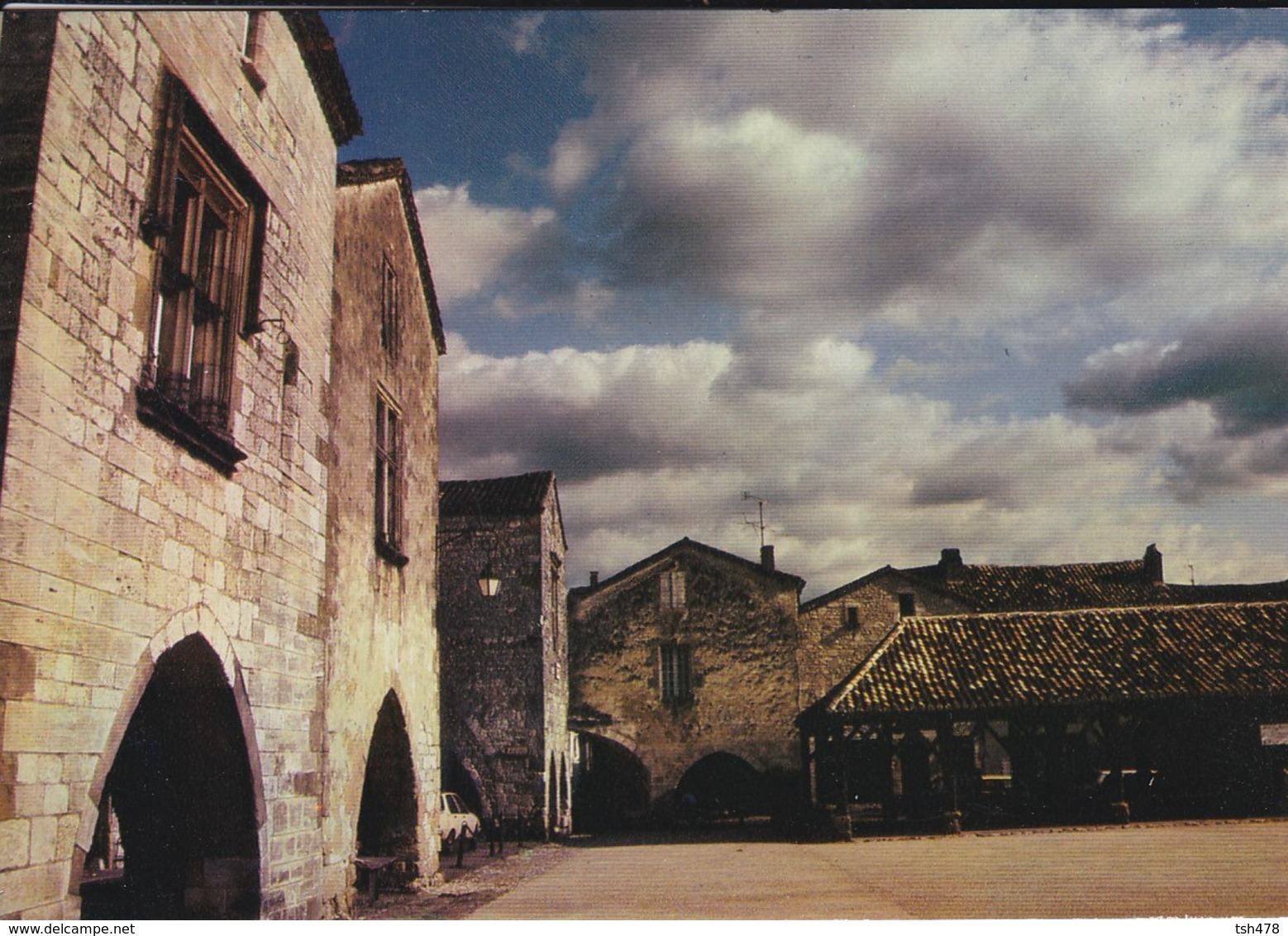 24----MONPAZIER--ancienne Bastide Fondée En 1284 Par Edouard 1er--voir 2 Scans - Autres & Non Classés