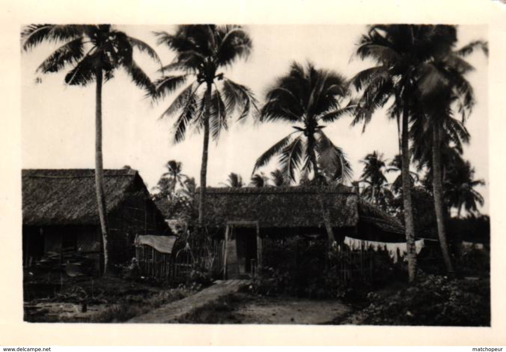 LOT DE 40 PHOTOS DE COCHINCHINE - SAIGON ET ENVIRONS A IDENTIFIER - ANNEE 1955