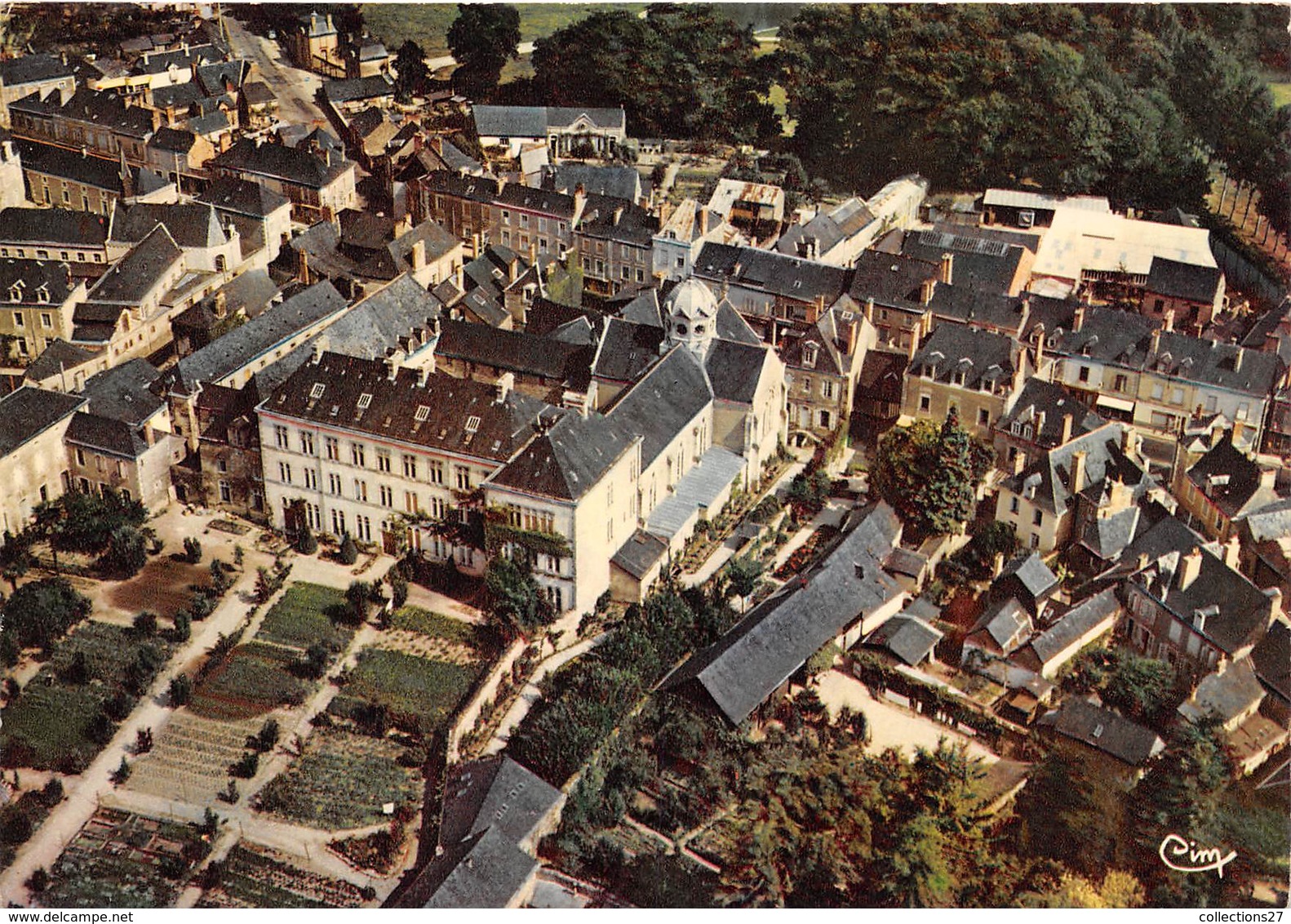 53-CRAN-VUE AERIENNE MONASTERE DES BENEDICTINES DE ST SACREMENT - Craon