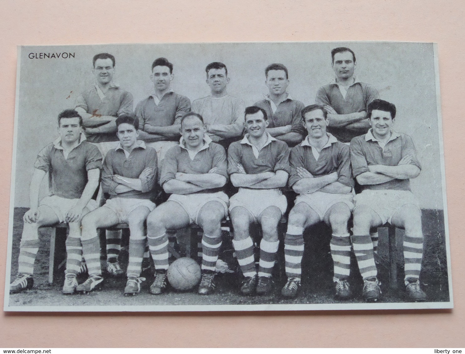 STAR TEAMS Of 1961 ( 15 - GLENAVON / Voir Photo ) Presented With The Victor / Football ! - Sports