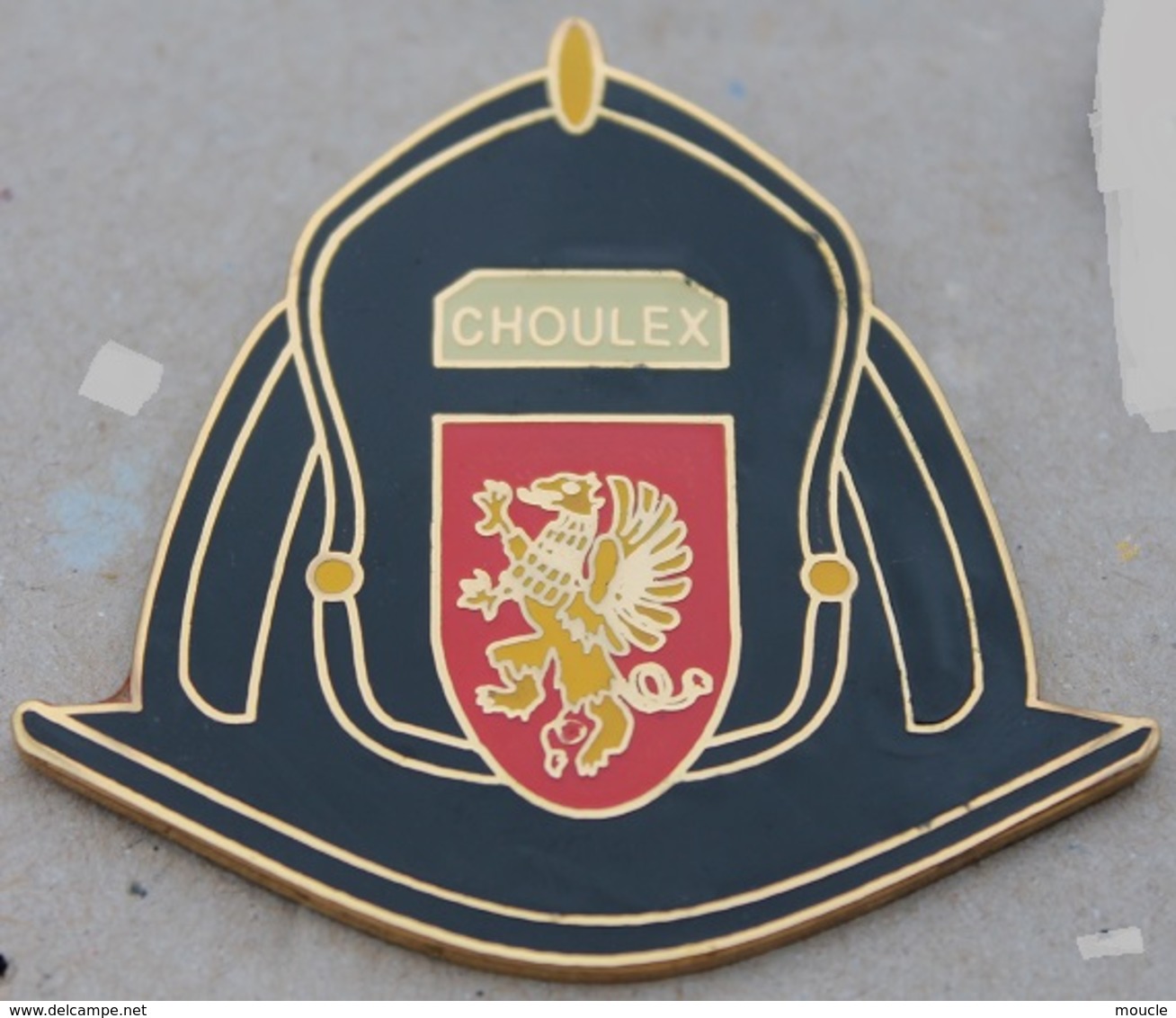 CASQUE NOIR DES SAPEURS POMPIERS DE LA COMMUE DE CHOULEX - GENEVE - SERVICE DU FEU -   5,5 CM / 5CM -      (18) - Feuerwehr