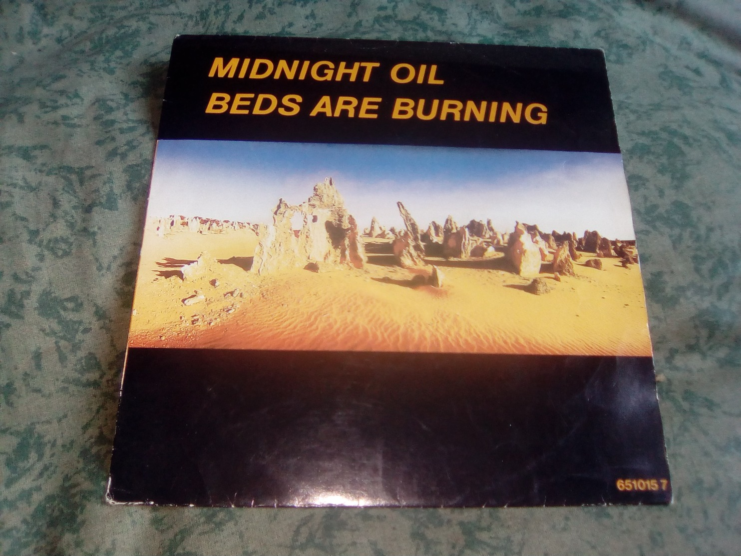 MIDNIGHT OIL "Beds Are Burning" - Rock