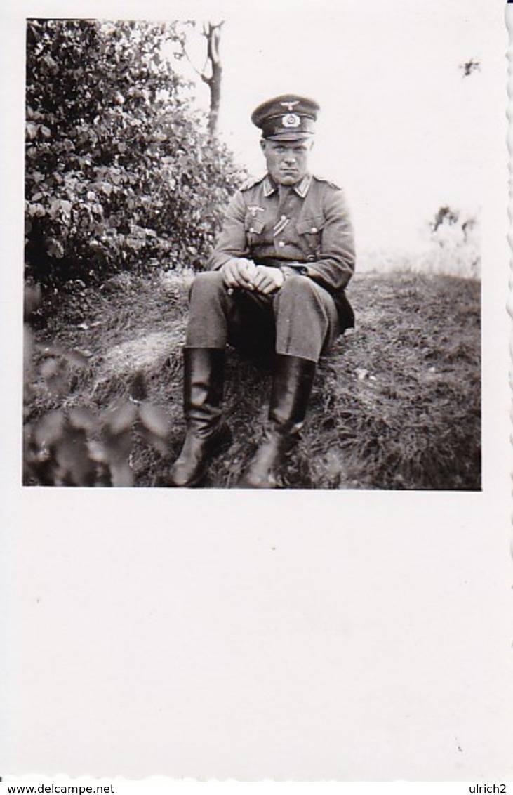 Foto Deutscher Soldat Mit Ordensband - 2. WK - 5,5*5,5cm (35545) - Krieg, Militär