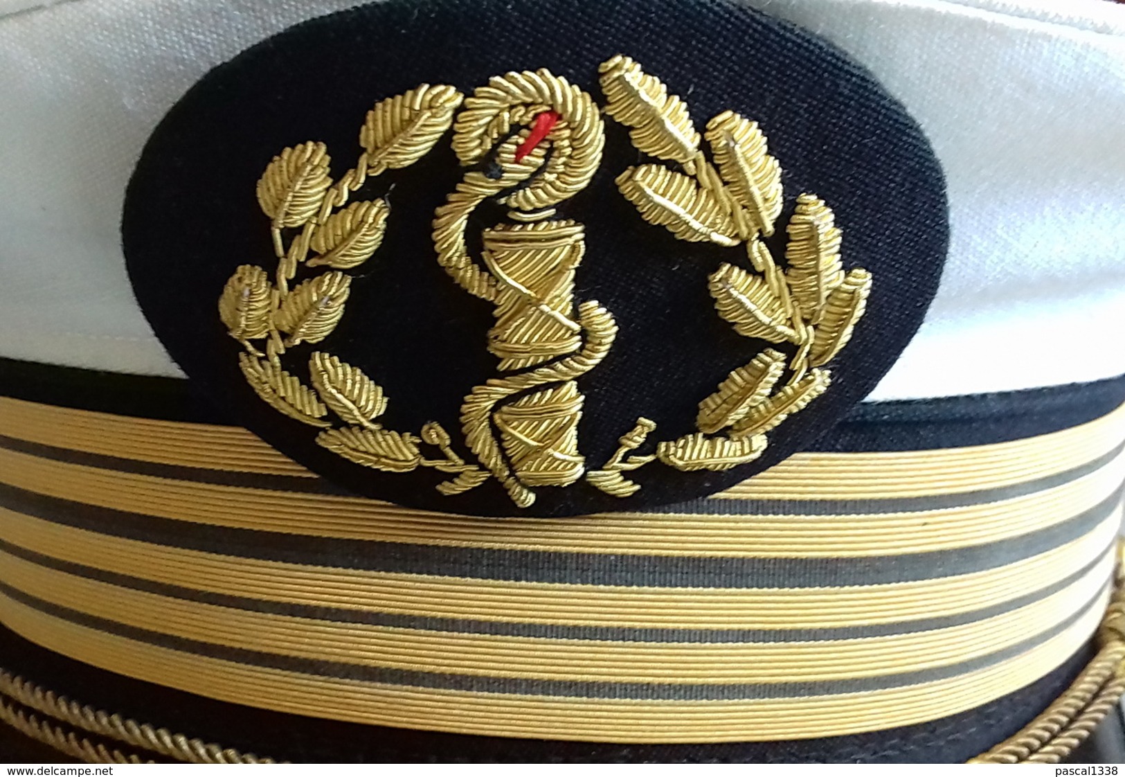 CASQUETTE D'un MEDECIN En CHEF (colonel) DU SERVICE De SANTE Des ARMEES - Casques & Coiffures