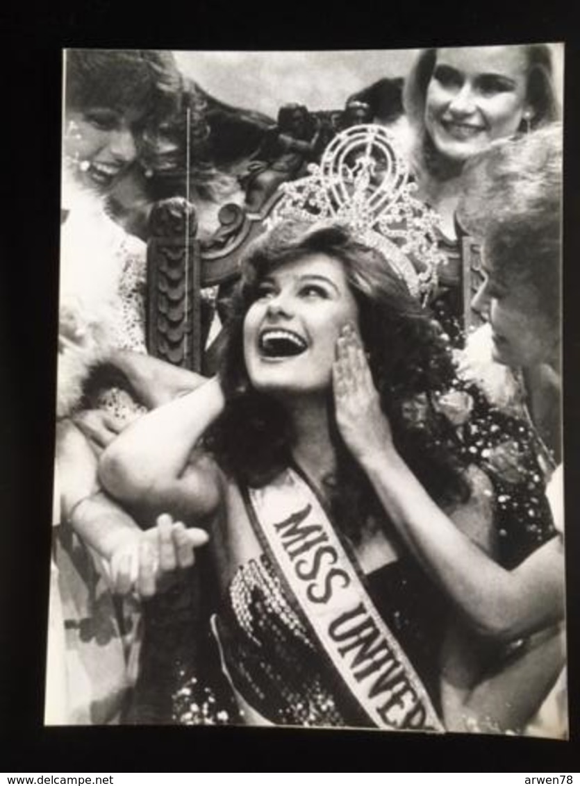 Photo A F P Miss Univers Lima Perou 1982 Miss Canada - Pin-up