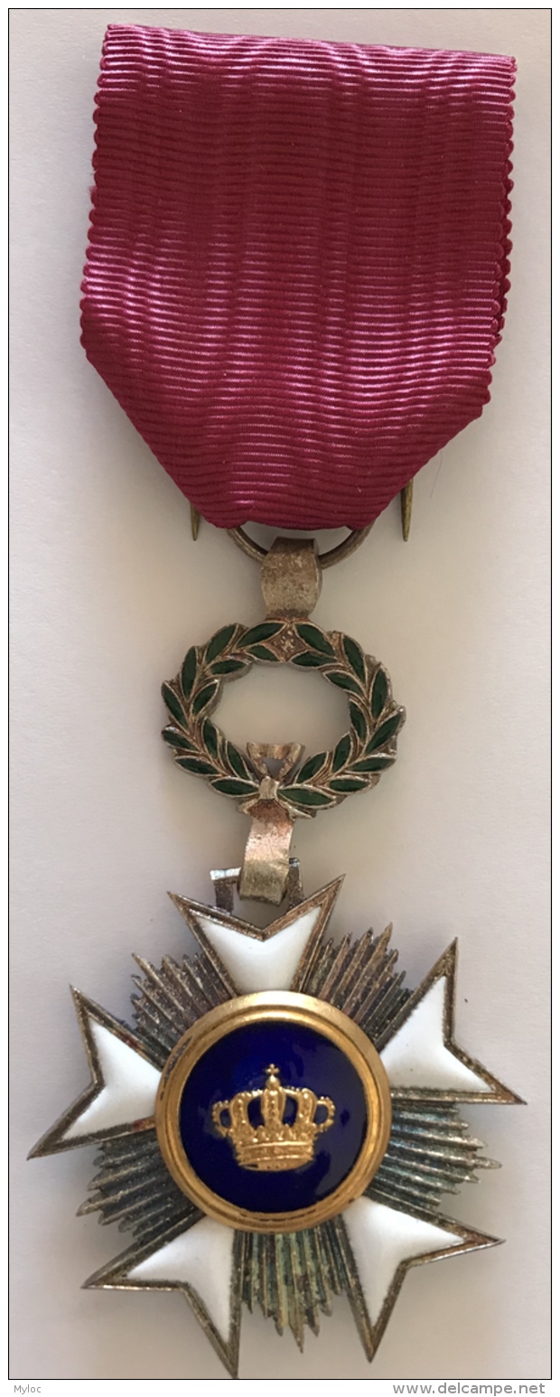 Médaille - Décoration Civique Belge. Chevalier De L'ordre De La Couronne - Autres & Non Classés