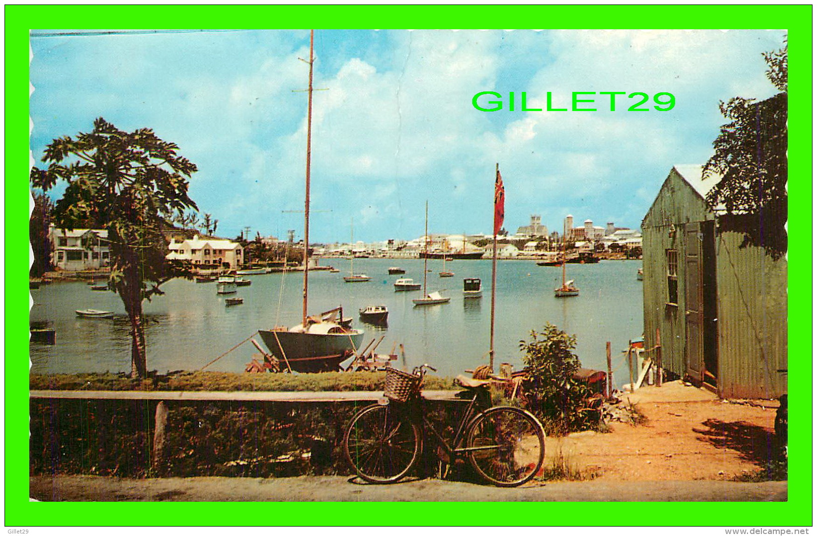 HAMILTON, BERMUDA - RED HOLE IN PAGET AT THE FOOT OF HAMILTON HARBOUR - TRAVEL IN 1969 - - Bermudes