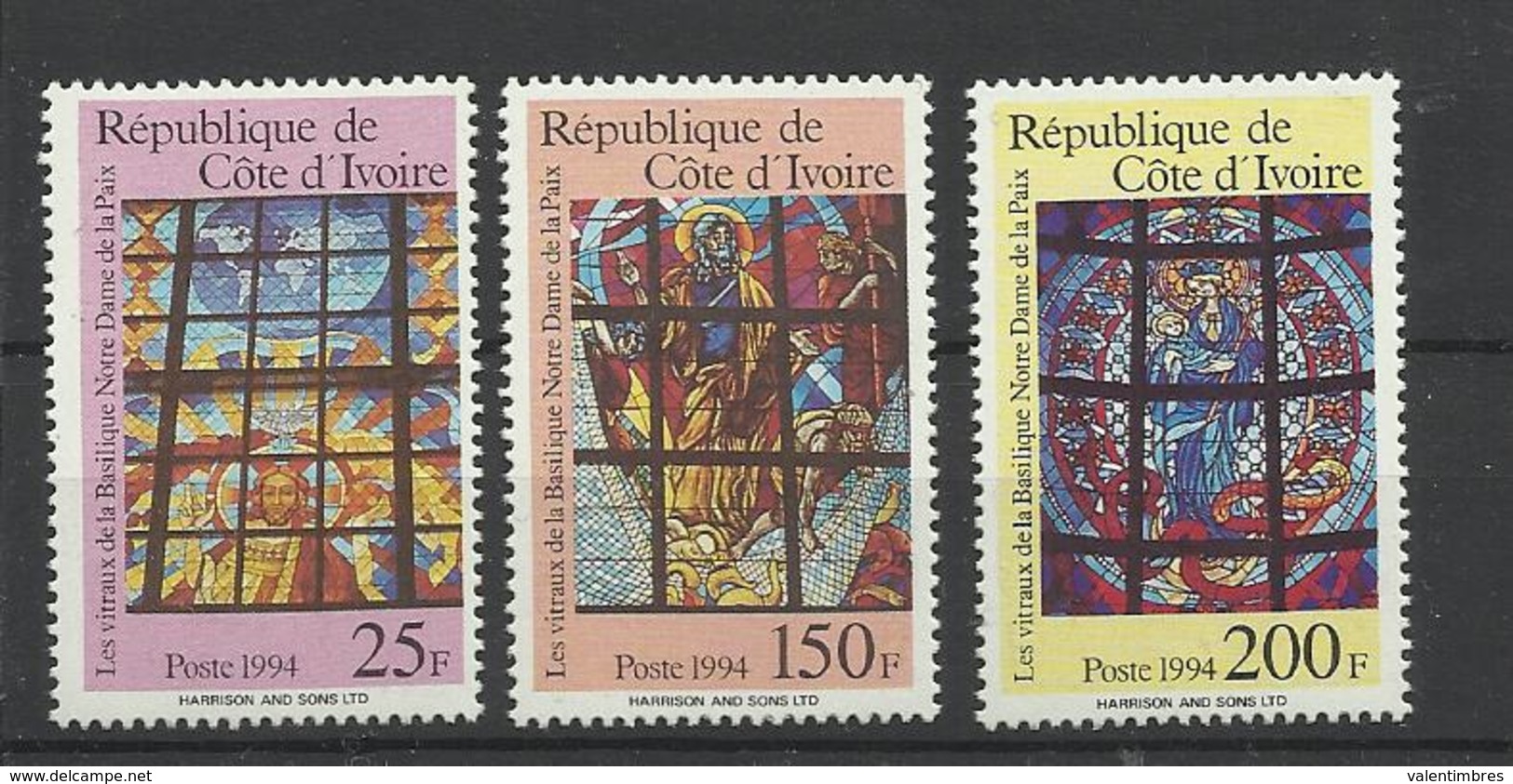 Cote Ivoire 936/38 Vitraux Basilique Nôtre Dame De La Paix  ** MNH - Vetri & Vetrate