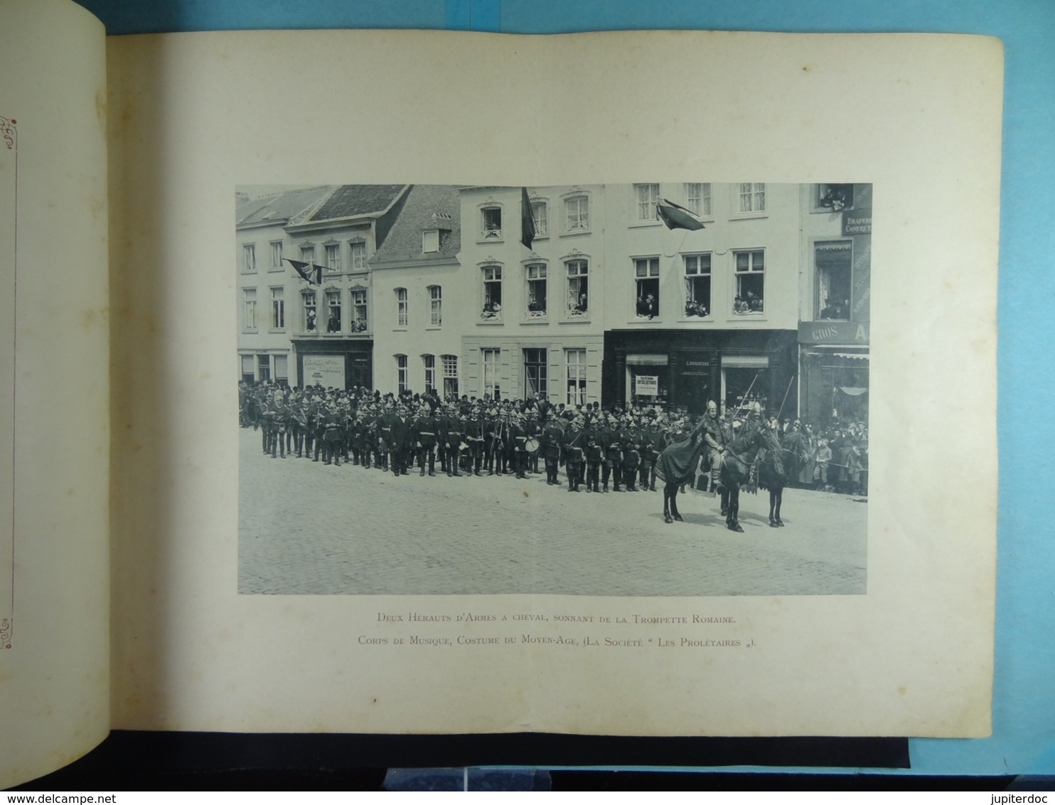 Ville De Lessines Cortège Historique Du 28 Mai 1899 (32 Pages Et 15 Photos) - Programmes