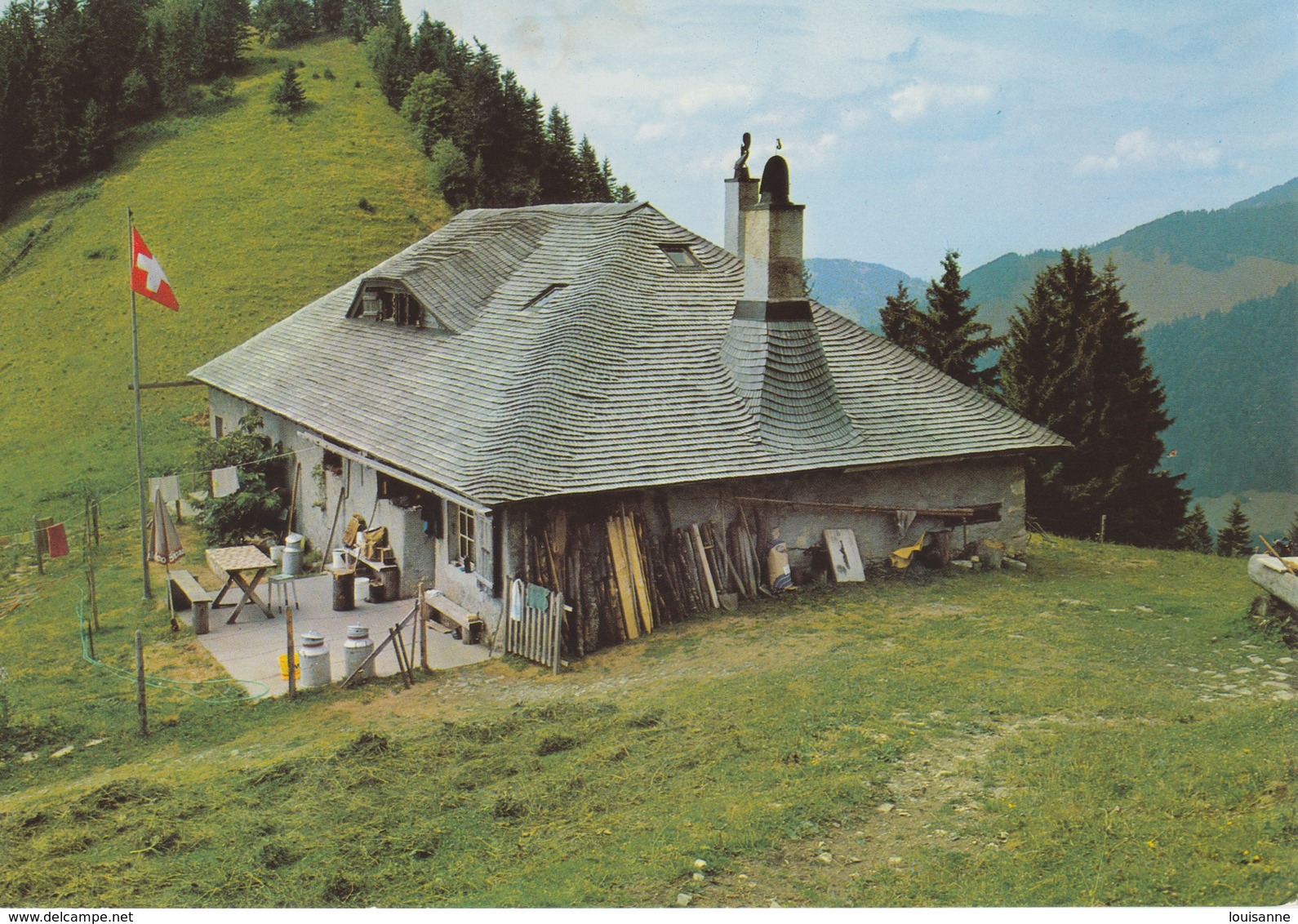 18 / 7 / 44 -    AU  PACCOT, AU - DESSUS  DE  CAUX, Type Pur De L'architecture De Montagne Des Hauts De Montreux - C P M - Oblitérés