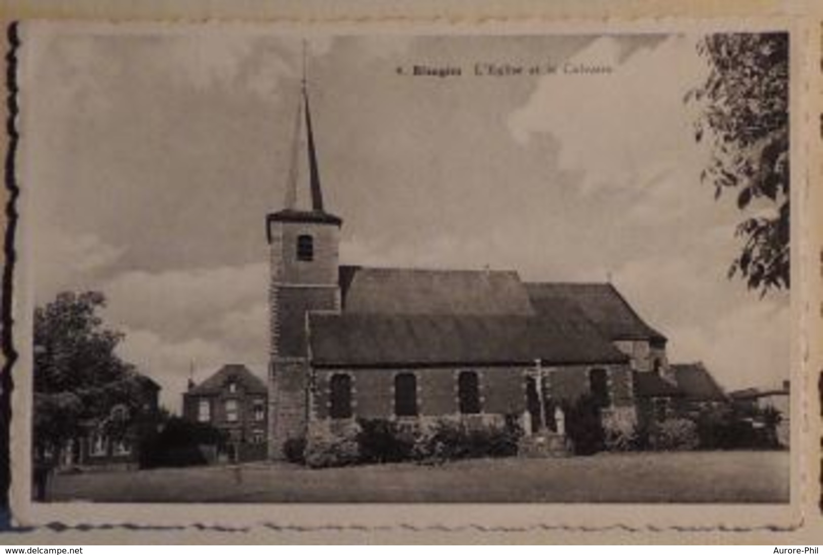 Blaugies L'Eglise Et Le Calvaire - Dour