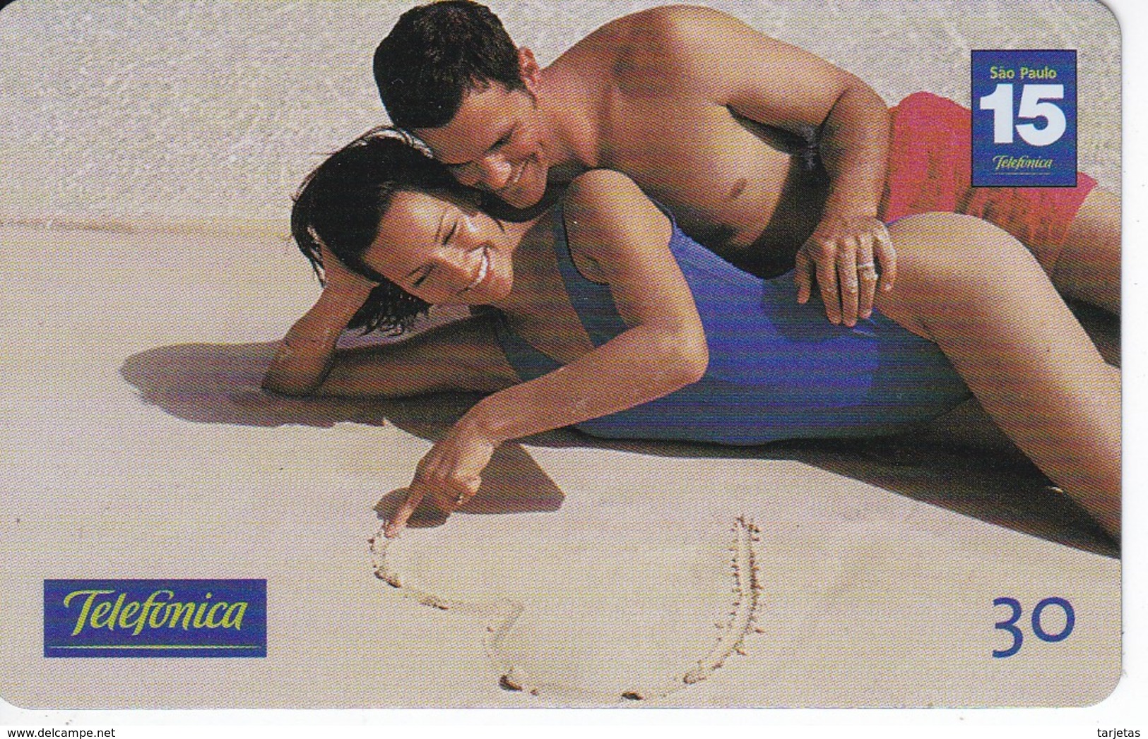 TARJETA DE BRASIL DE UNA PAREJA EN LA PLAYA  (TELEFONICA) - Brasil