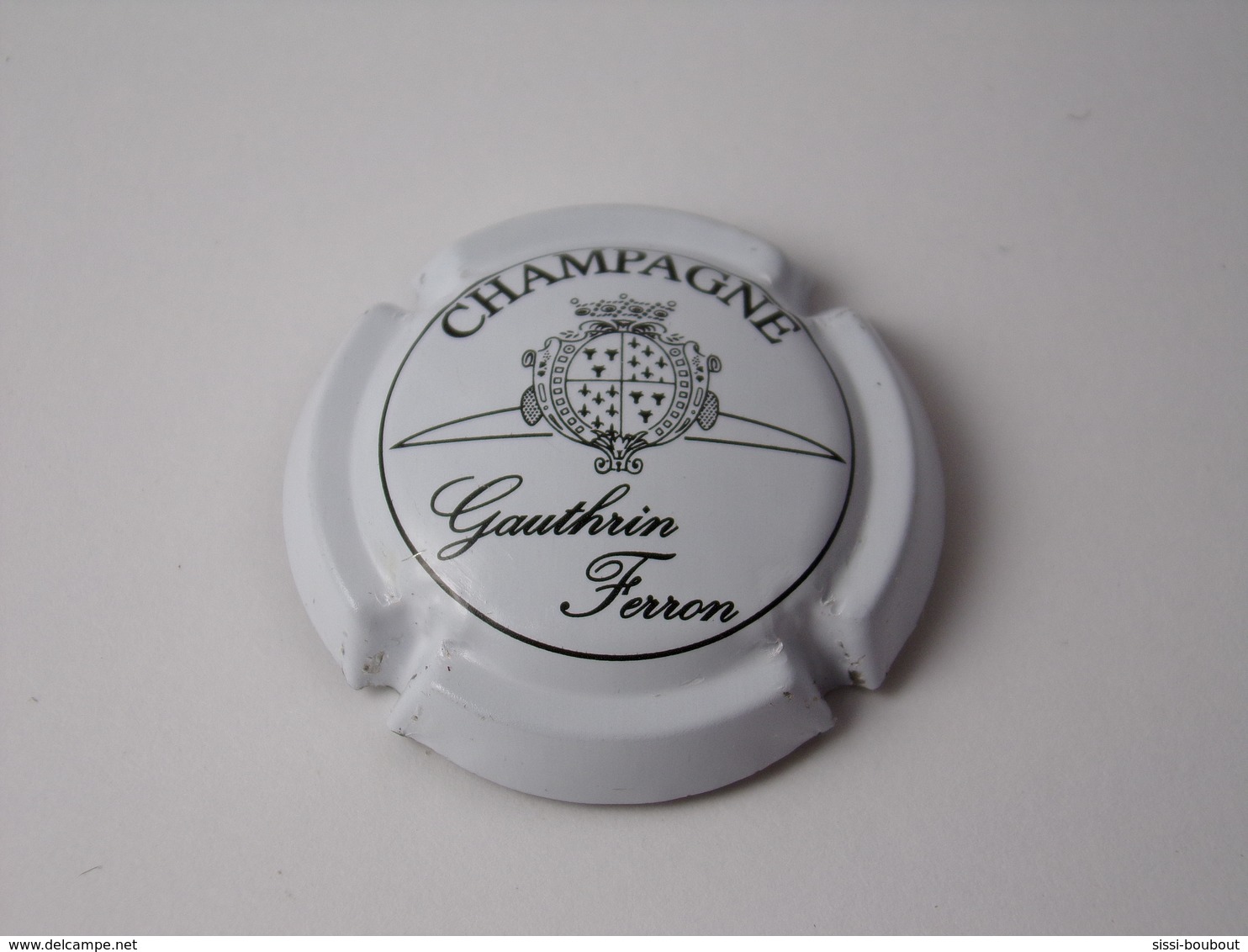 Capsule De Champagne - Muselet - (425 Rèf/ Pour 4390 Exemplaires) - Marque: GAUTHRIN FERRON - Moet Et Chandon