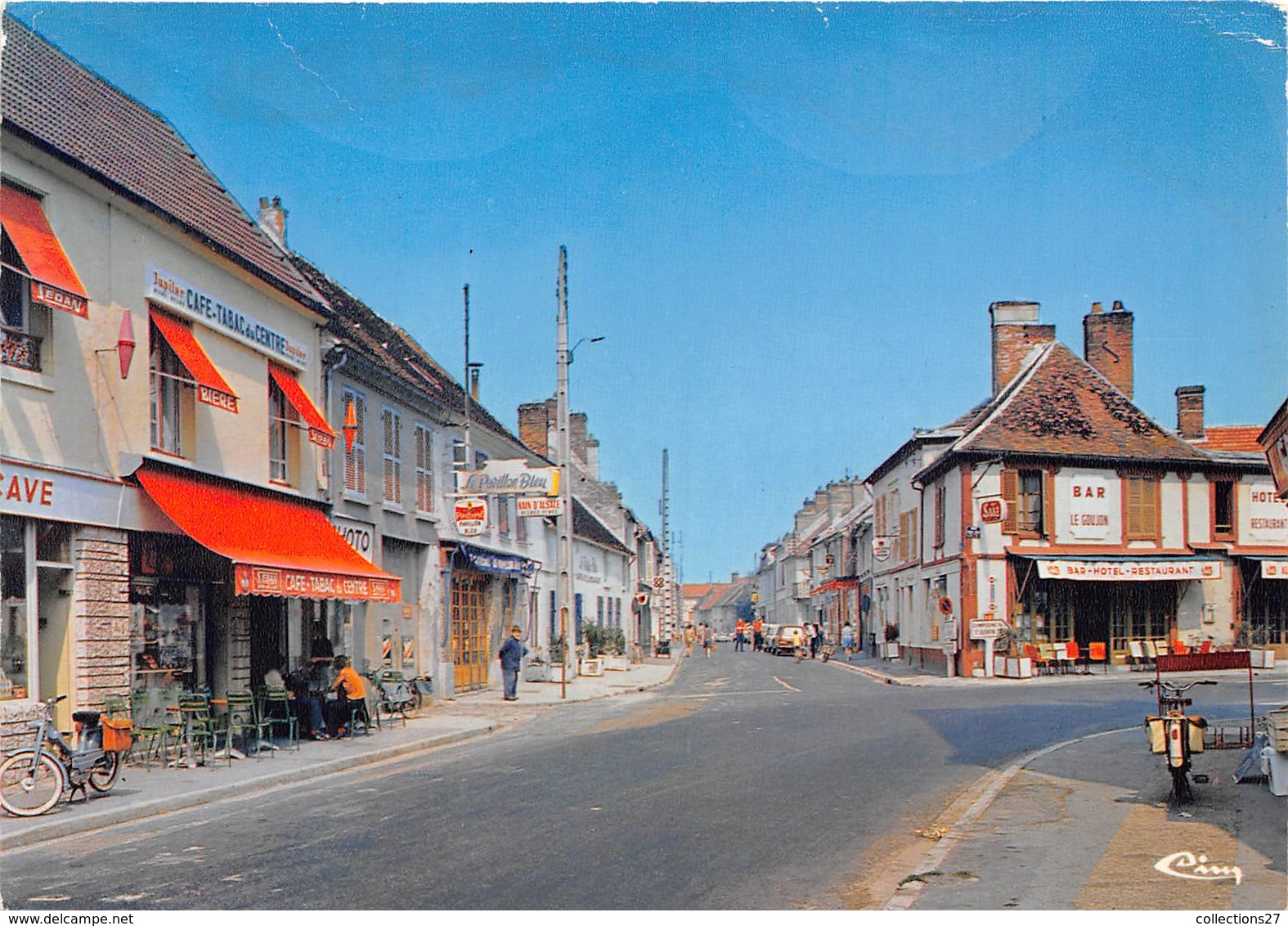 60-VERBERIE- RUE DE PARIS ET RUE DE LA REPUBLIQUE - Verberie