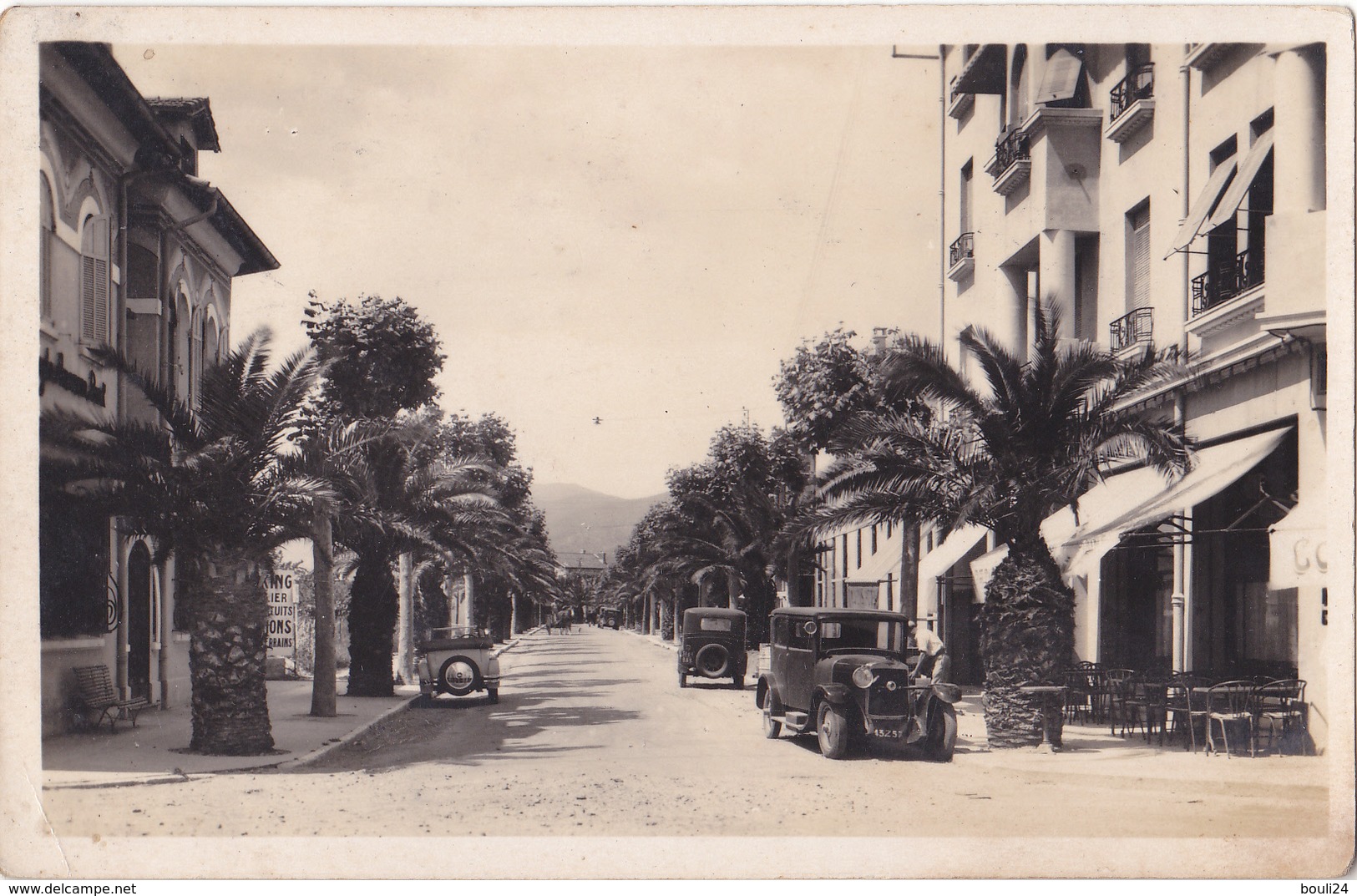 SAINT MAXIME SUR MER  DANS LE VAR  AVENUE DE LA GARE CPA  CIRCULEE - Autres & Non Classés