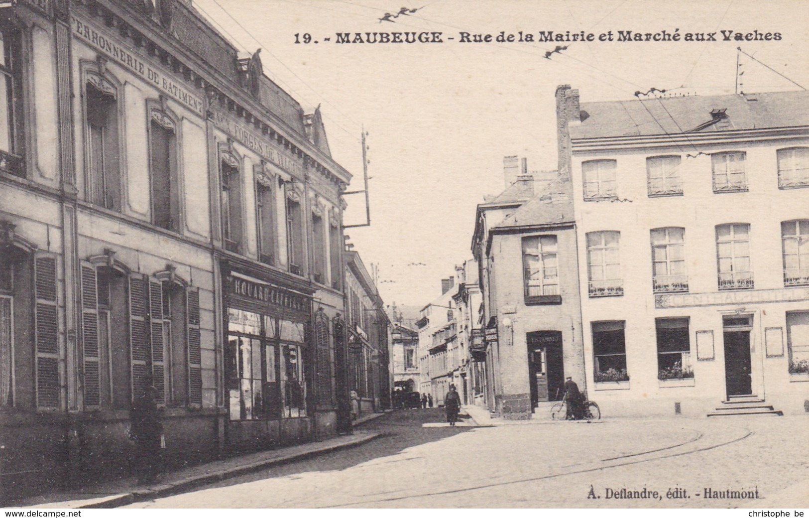 Maubeuge, Rue De La Mairie Et Marché Aux Vaches (pk49824) - Maubeuge