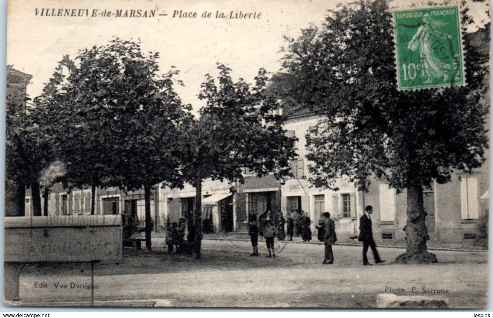 40 - VILLENEUVE De MARSAN -- Place De La Liberté - Villeneuve De Marsan