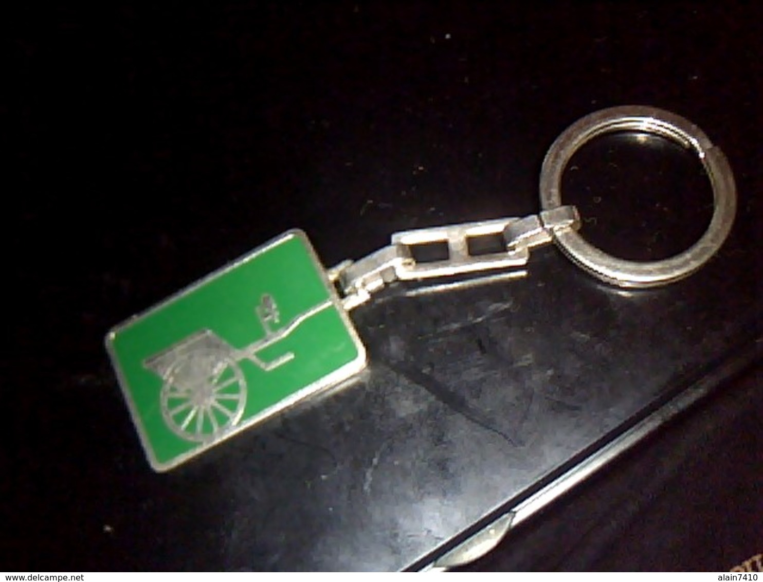 Porte Clefs  Publicitaire En Metal Ancien Bus HEULIEZ - Porte-clefs