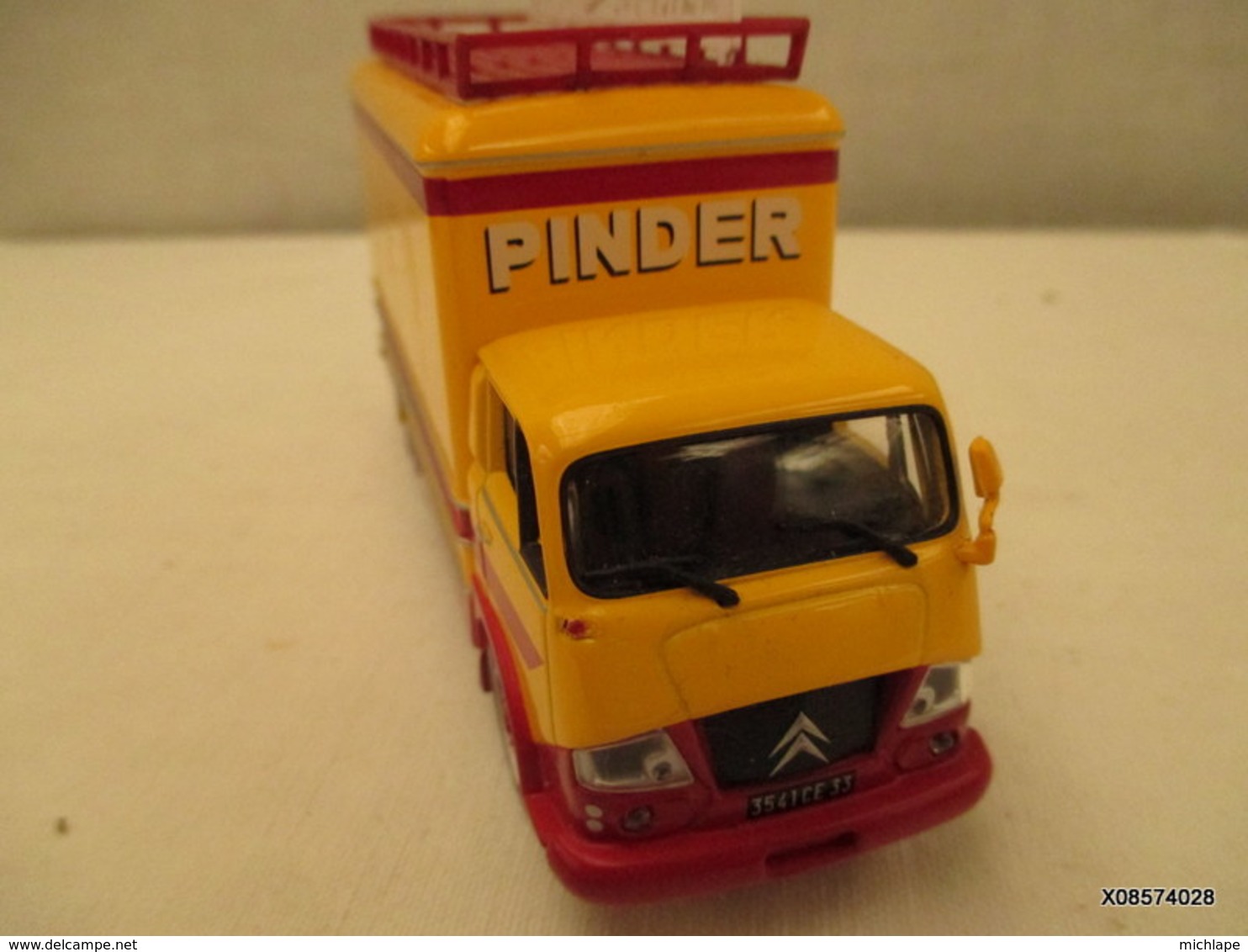 Voiture Miniature 1/64em  CORGI CIRQUE PINDER  Camion  CITROEN 450 N  Tres Bon Etat - Toy Memorabilia