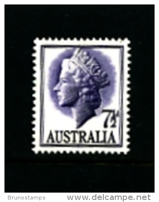 AUSTRALIA - 1957  7 1/2 D.  QUEEN ELISABETH  MINT NH - Nuovi