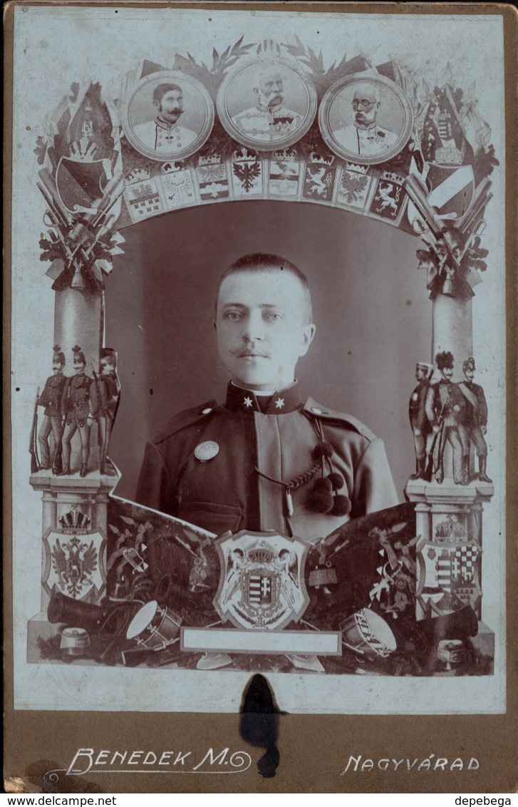 Romania - Oradea, Young Man In Uniform. 1880's CDV (160mm X 105mm), Benedek M.- Nagyvárad. Bihor. - Guerre, Militaire