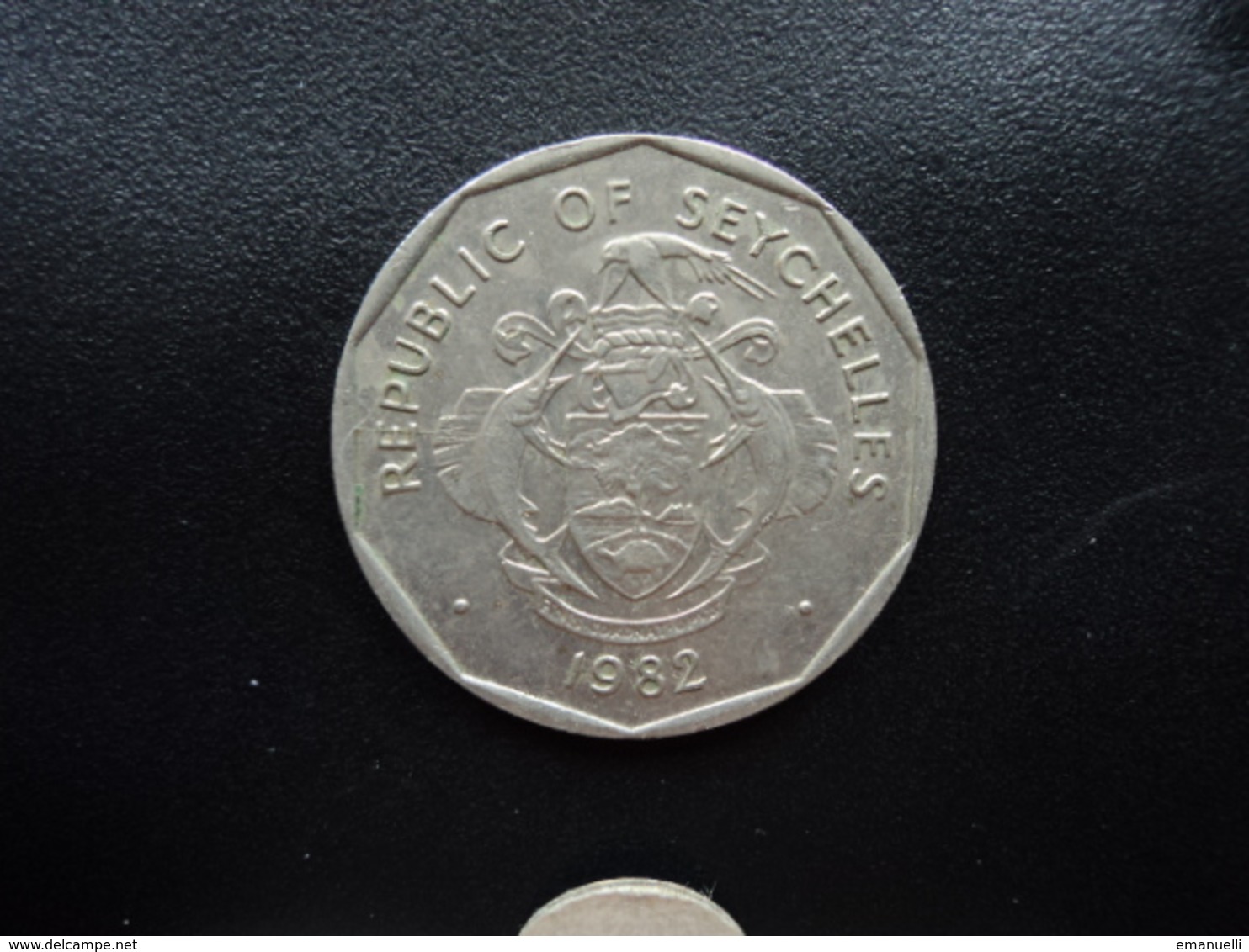 SEYCHELLES : 5 RUPEES  1982    KM 51.1     SUP - Seychellen