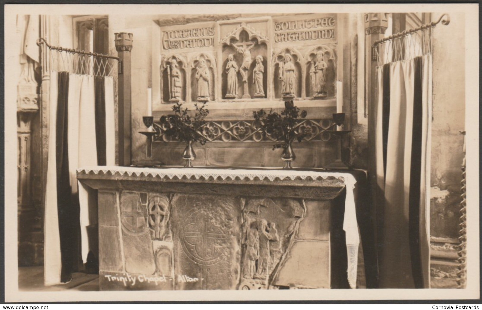 Altar, Trinity Chapel, St David's Cathedral, Pembrokeshire, C.1930s - Mendus RP Postcard - Pembrokeshire
