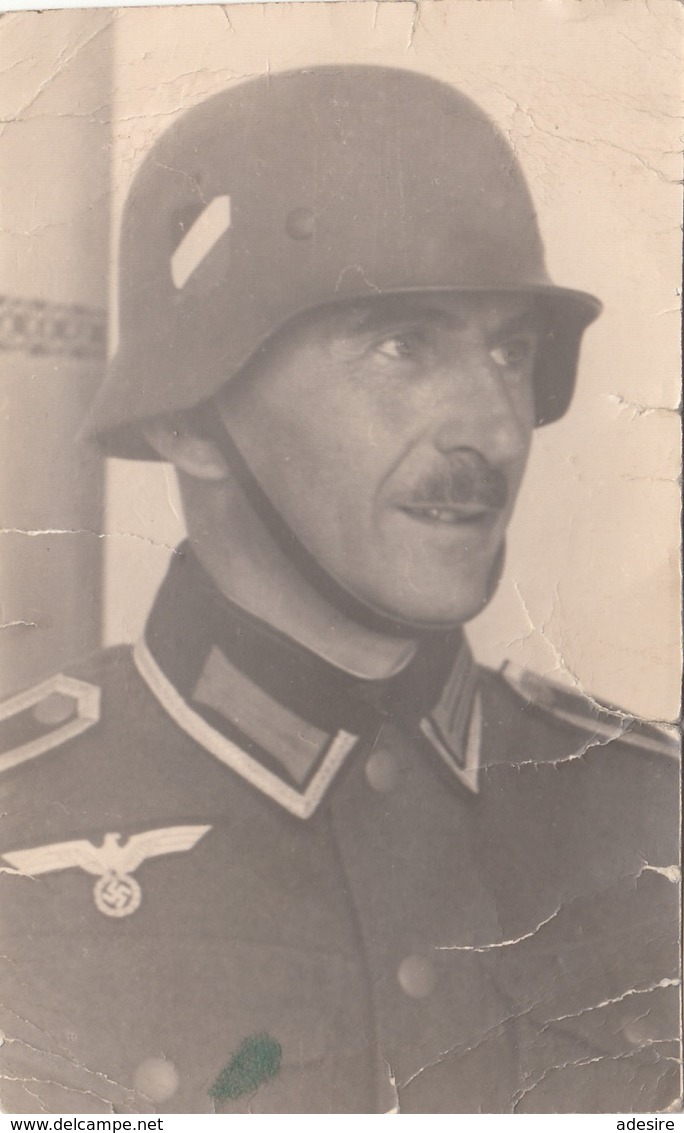 1940? - XX-Offizier Mit Stahlhelm - Orig. Fotokarte, Format Ca.13 X 8 Cm, Starke Gebrauchsspuren - Krieg, Militär