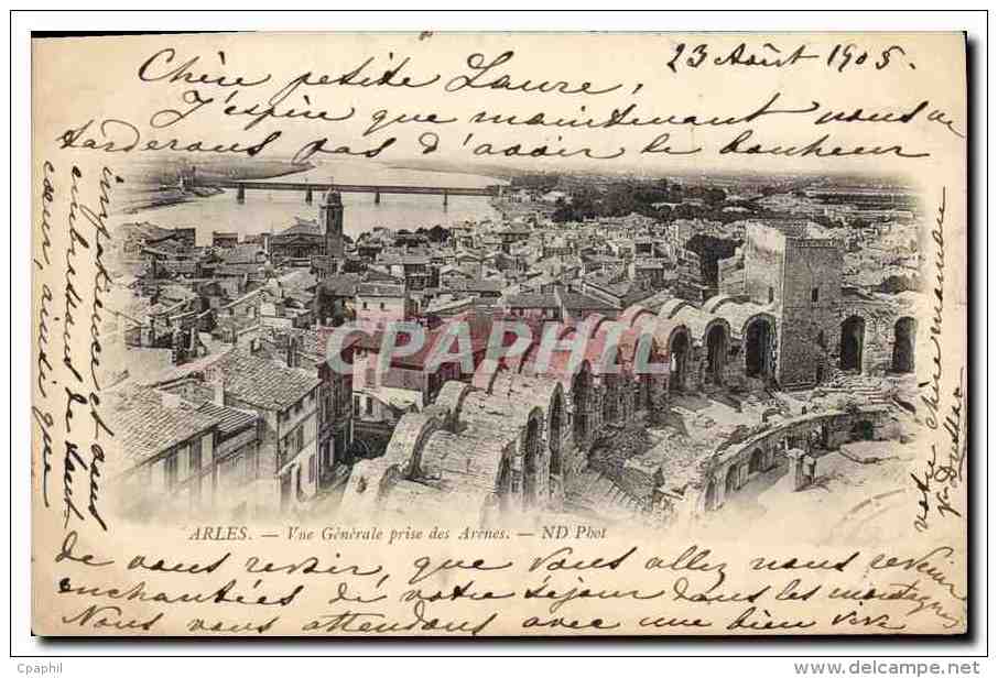 CPA Arles Vue Generale Prise Des Arenes - Arles