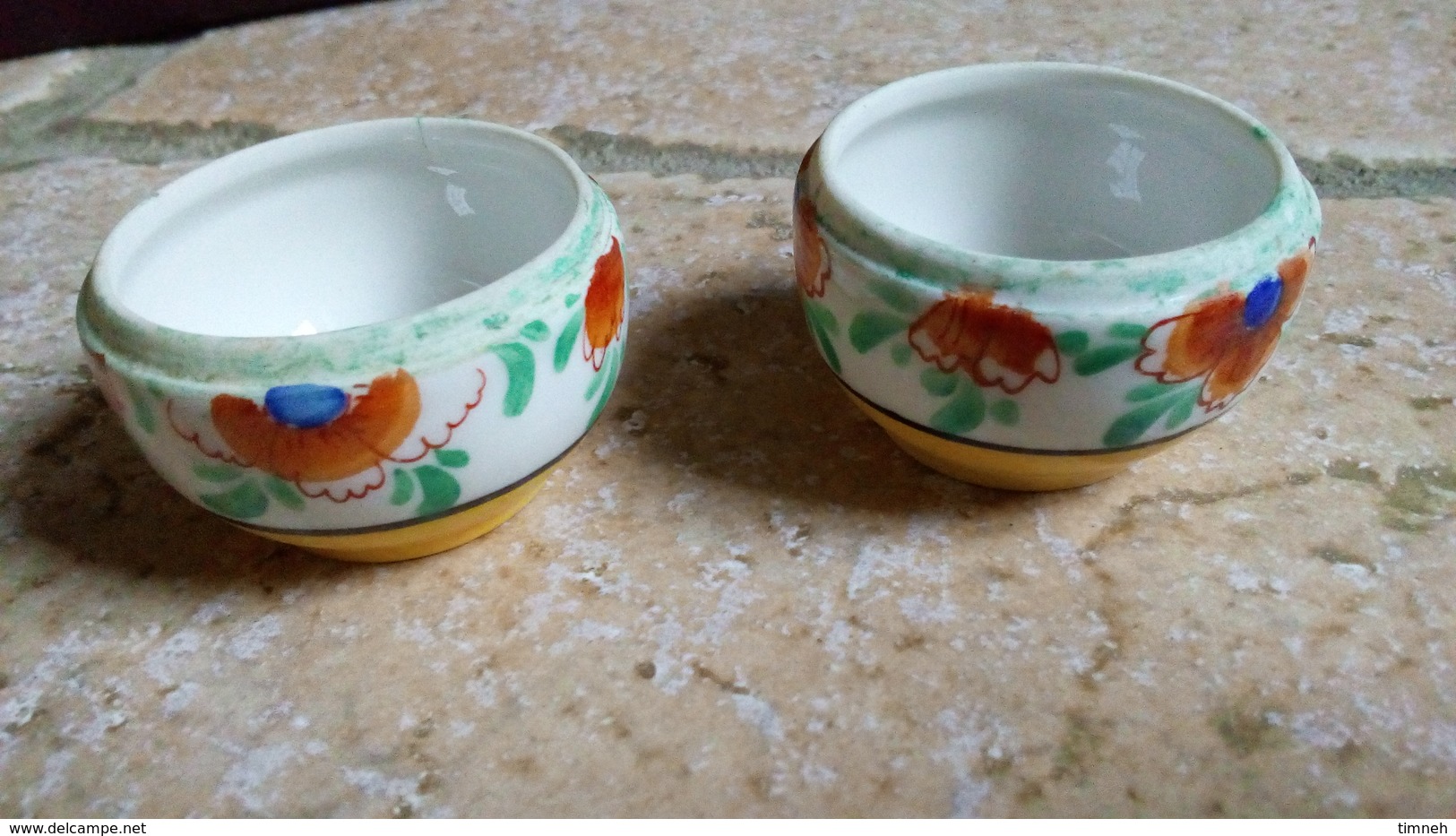 Vieux Limoges - paire de coquetier porcelaine ancien dans coffret - peint de fleurs - milieu XXe ?