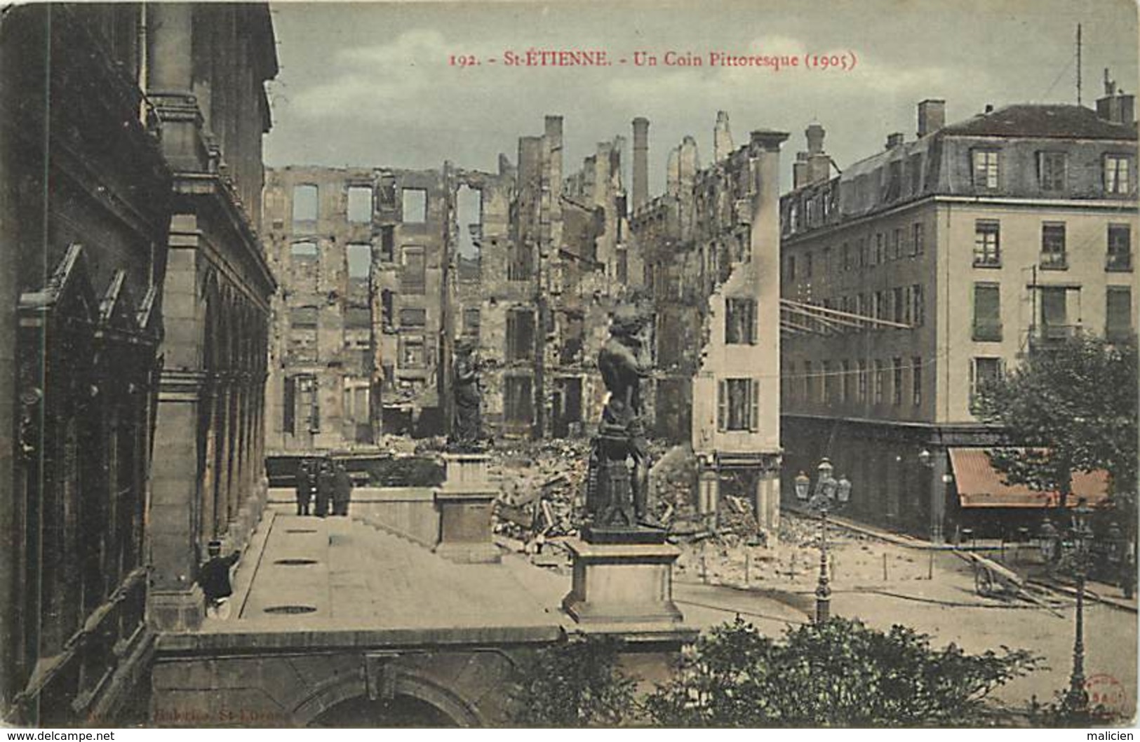 - Loire -ref-A880- Saint Etienne - St Etienne - Un Coin Pittoresque - 1905 - Ruines Apres Incendie - Statues - - Saint Etienne