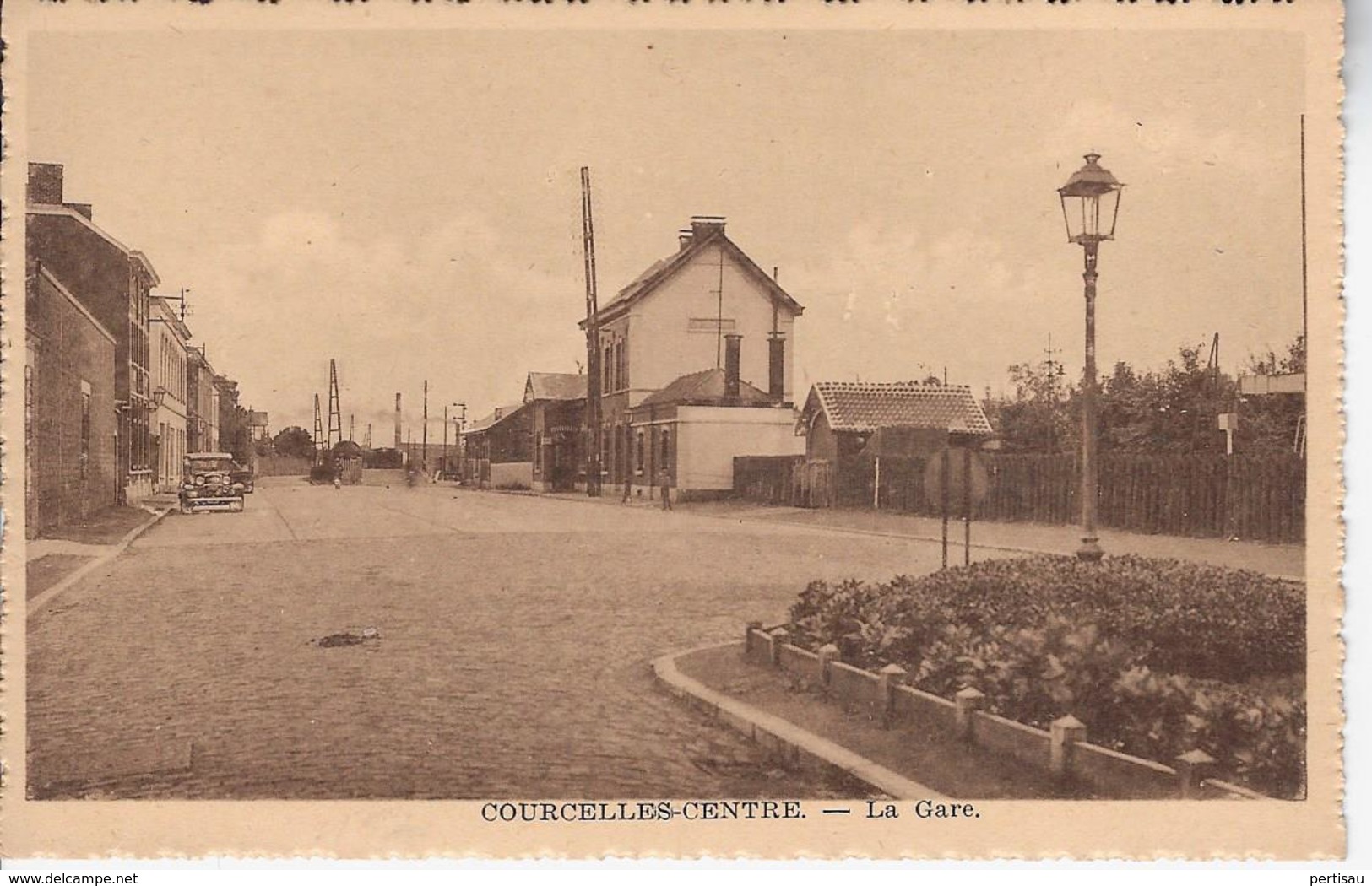 La Gare Courcelles - Courcelles