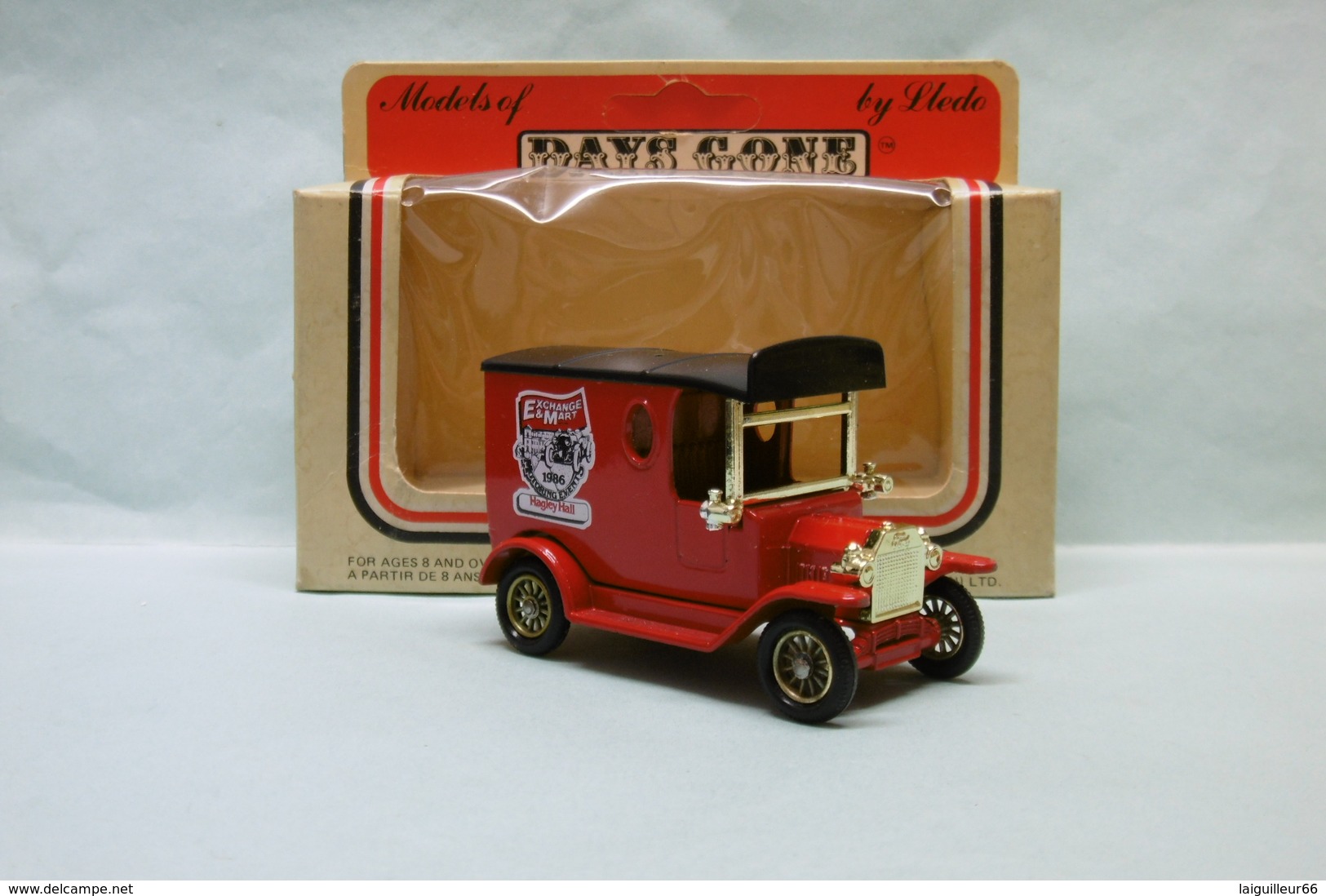 Lledo Days Gone - FORD MODEL T Van Fourgon 1920 EXCHANGE & MART BO - Commercial Vehicles