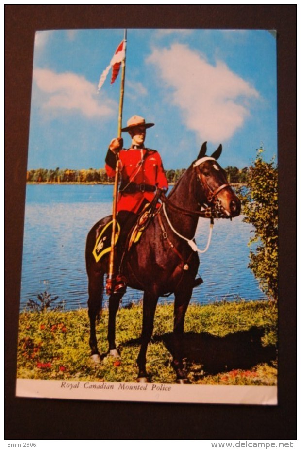 Royal Canadian Mounted Police  Gelaufen  1976 - Cartes Modernes