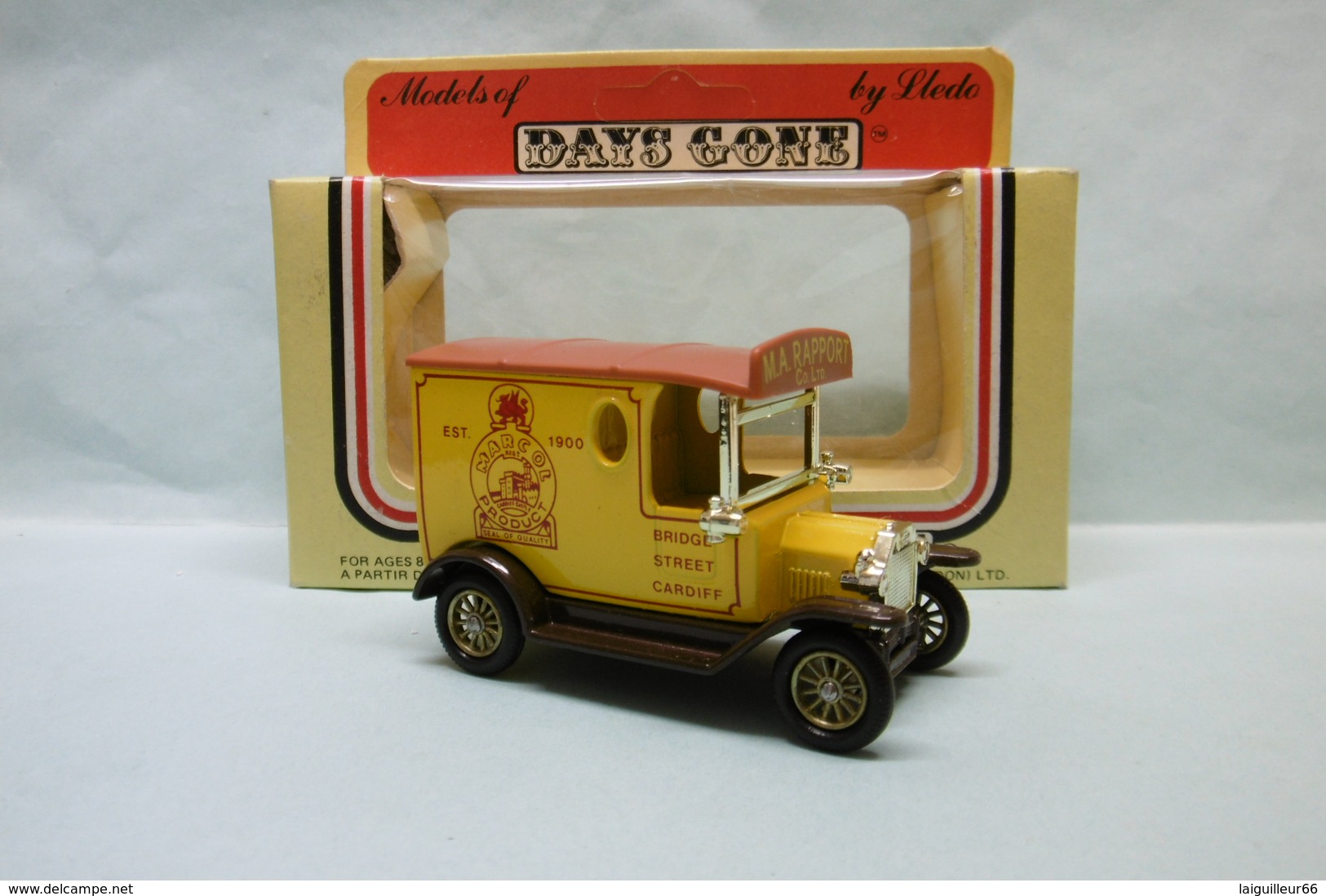 Lledo Days Gone - FORD MODEL T Van Fourgon 1920 MARCOL PRODUCT Jaune BO - Utilitaires