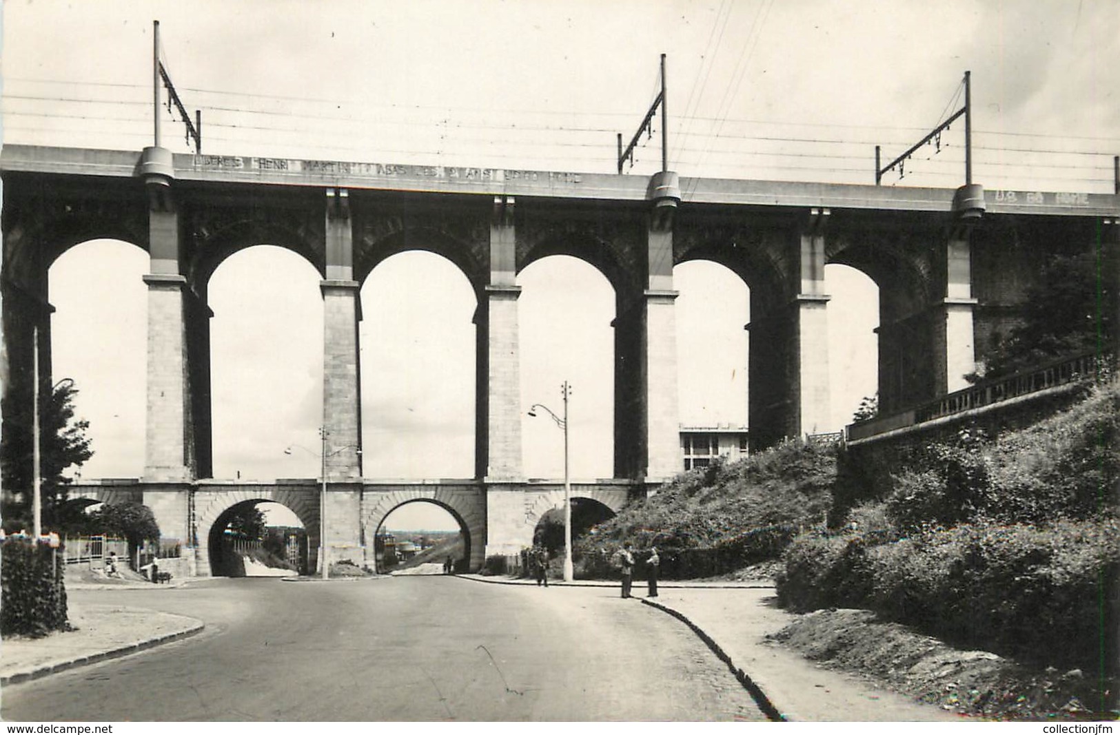 / CPSM FRANCE 92 "Meudon, Le Viaduc" - Meudon