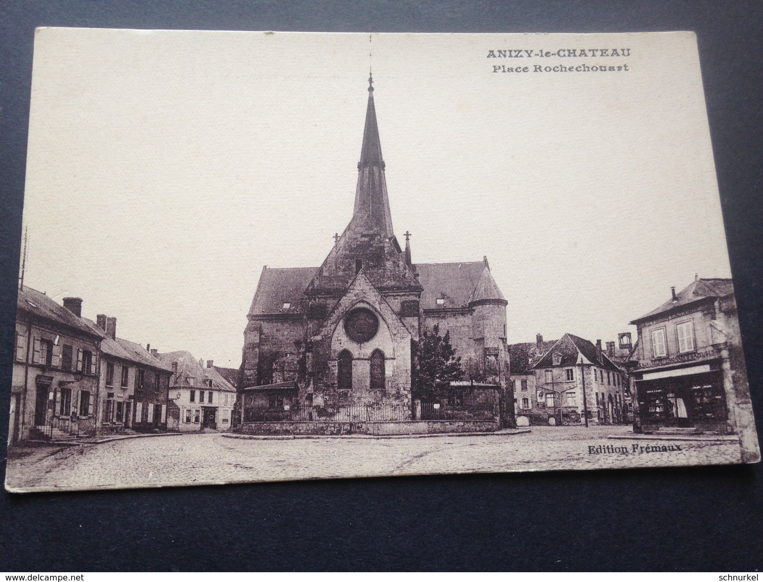 ANIZY-LE-CHATEAU - PLACE ROCHECHOUART - Autres & Non Classés