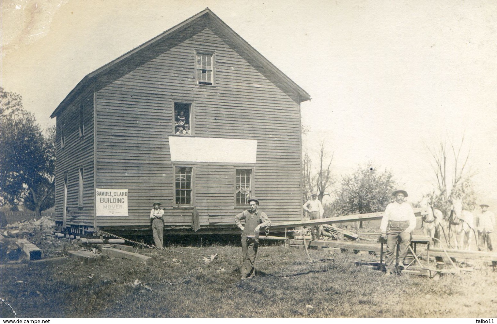 Lot De 2 Cartes Photo - Maison Mobile, Constructions Metalliques, Four:  à Localiser - Entreprise Samuel Clark - Autres & Non Classés