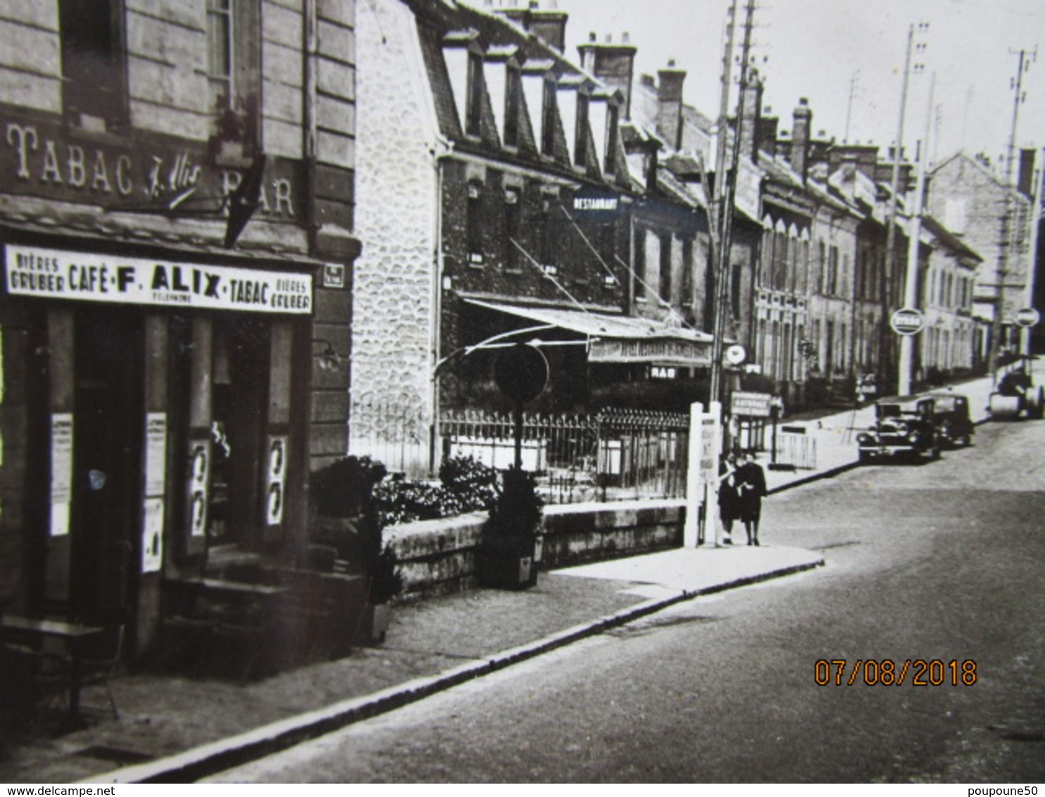 CP 91 ESSONNES - Corbeil Essonnes -  Café Tabac  Boulevard Jean Jaurès - Rouleau Compresseur Et Voiture à Gauche 1957 - Essonnes