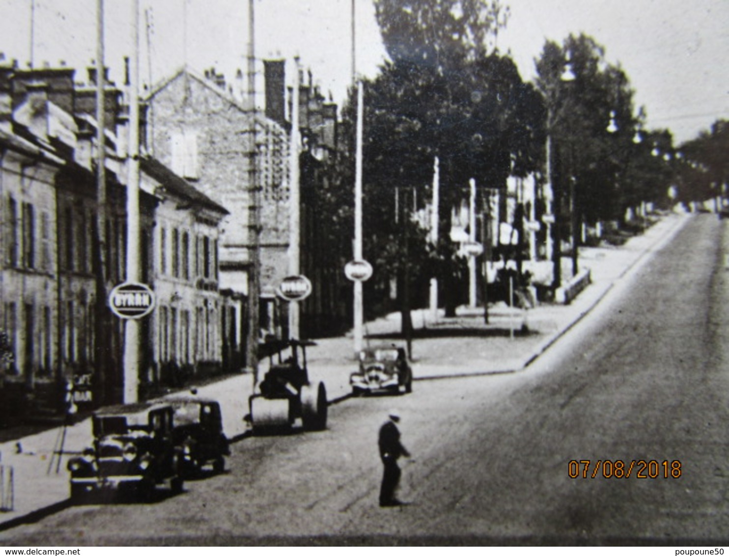 CP 91 ESSONNES - Corbeil Essonnes -  Café Tabac  Boulevard Jean Jaurès - Rouleau Compresseur Et Voiture à Gauche 1957 - Essonnes